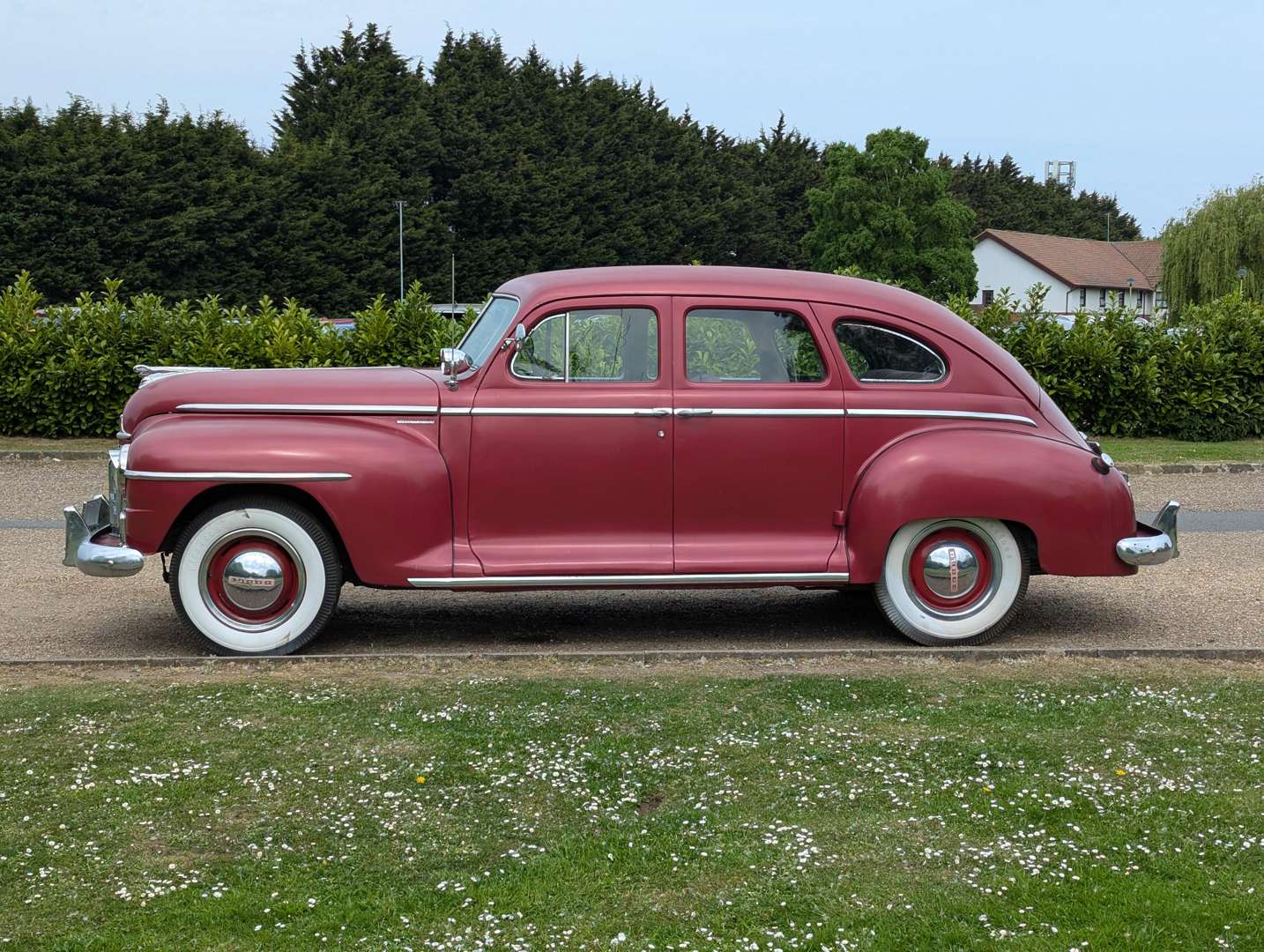 <p>1947 DODGE SPECIAL DE-LUXE LHD</p>