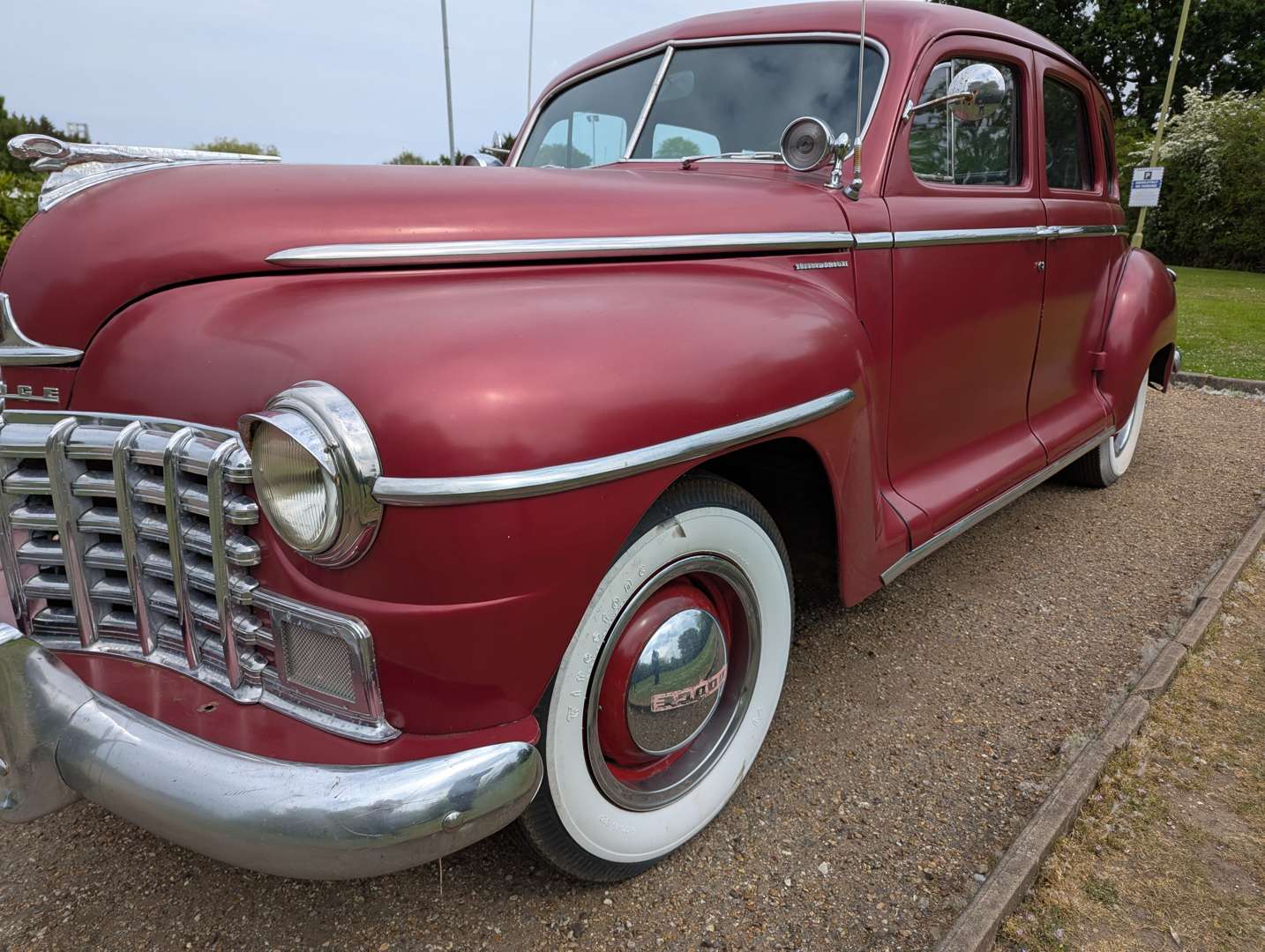 <p>1947 DODGE SPECIAL DE-LUXE LHD</p>