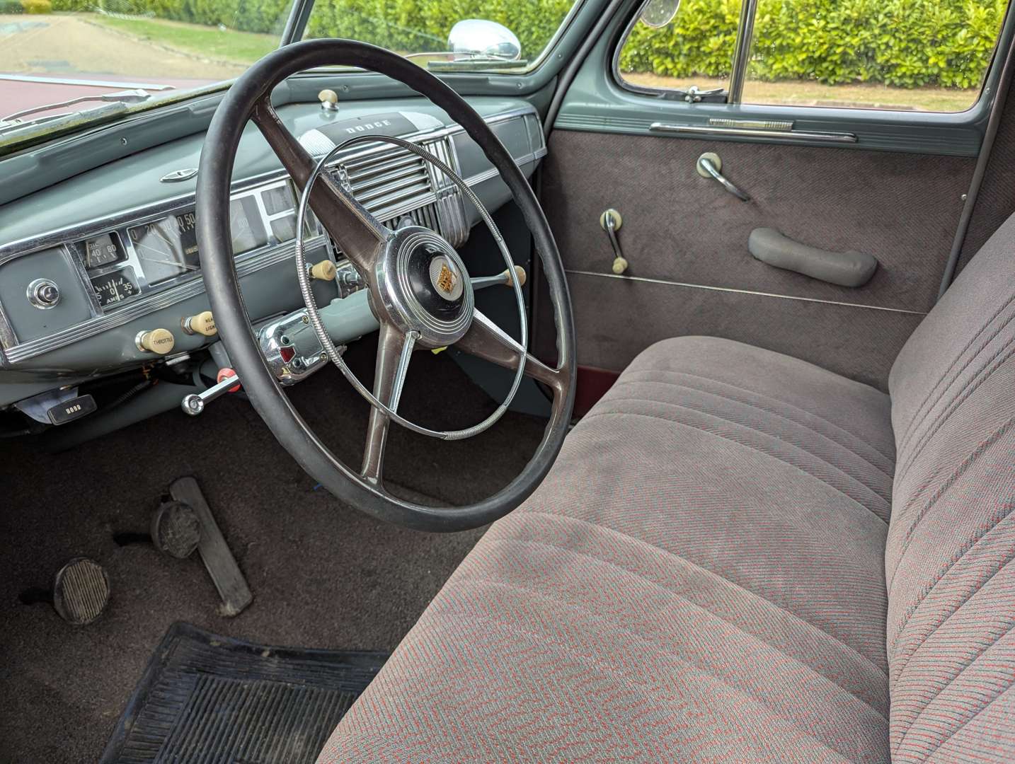 <p>1947 DODGE SPECIAL DE-LUXE LHD</p>