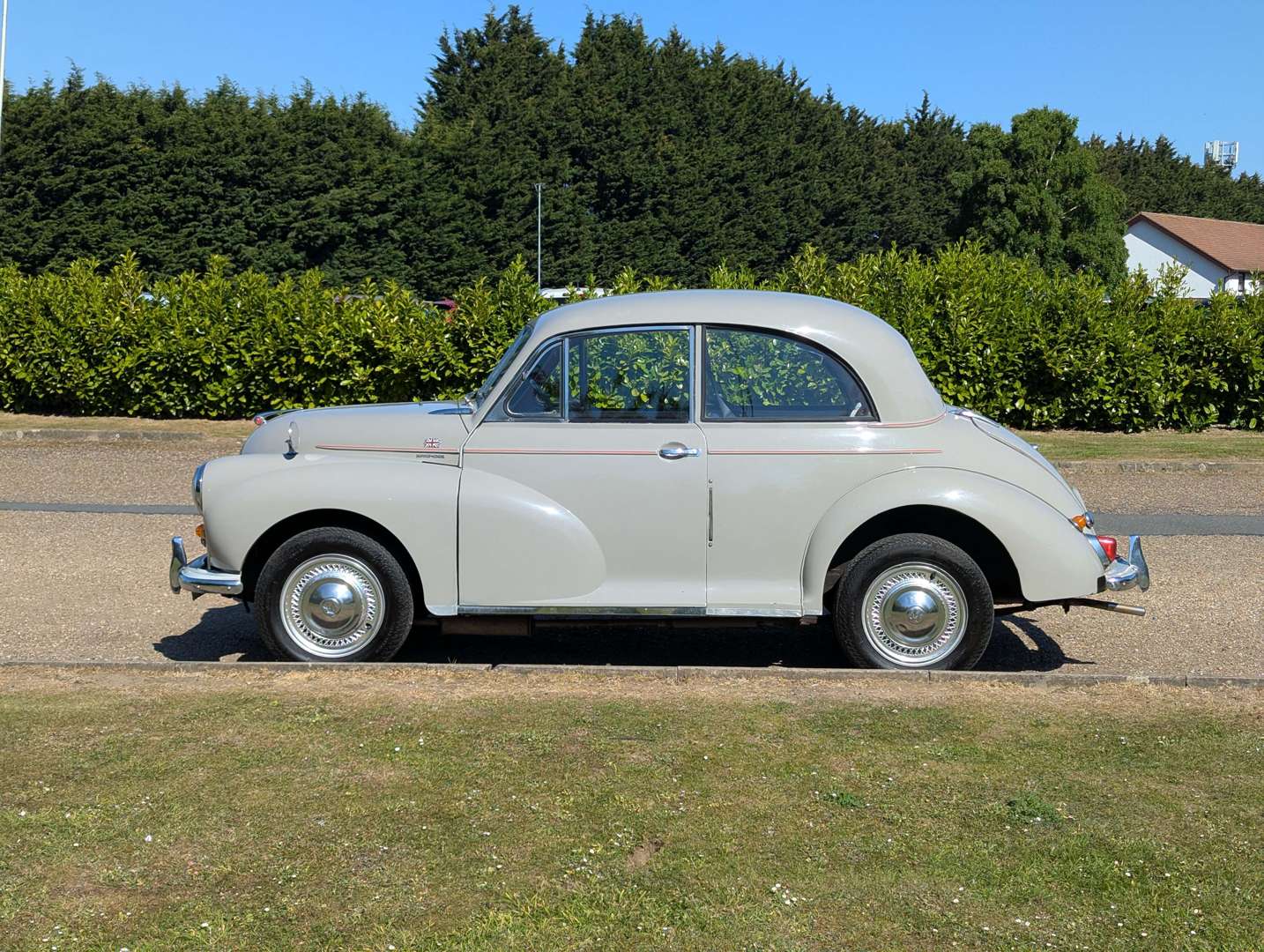 <p>1954 MORRIS MINOR</p>