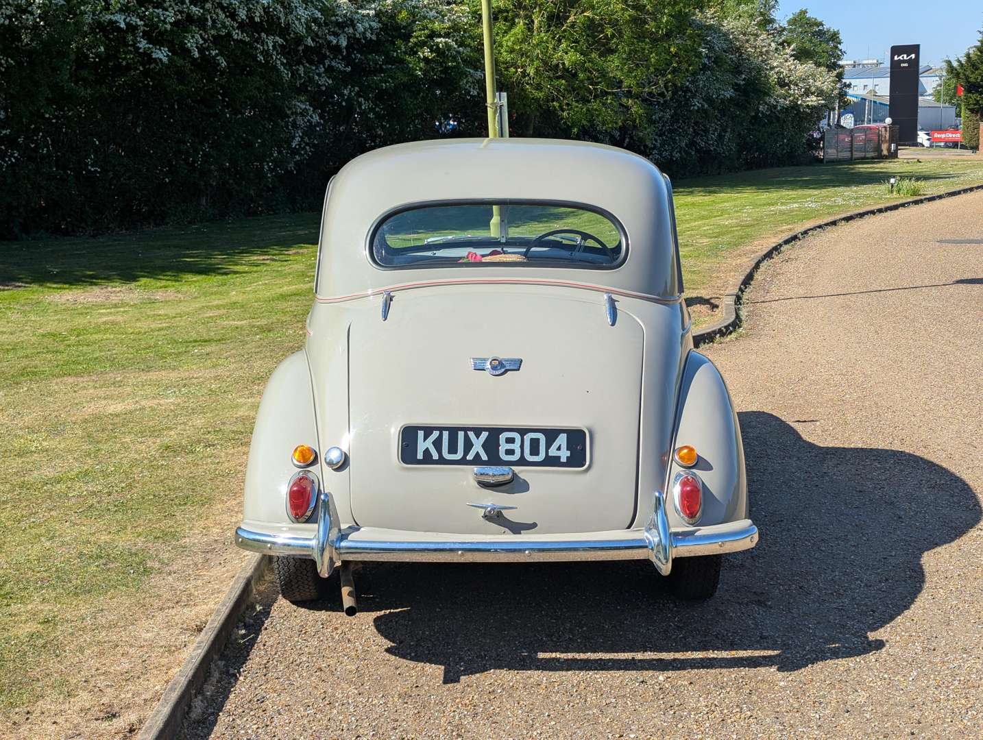 <p>1954 MORRIS MINOR</p>