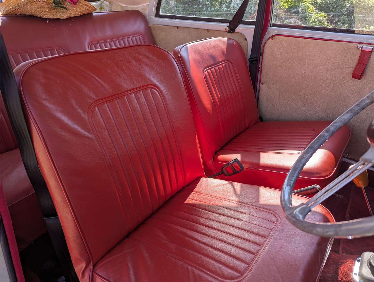 <p>1954 MORRIS MINOR</p>