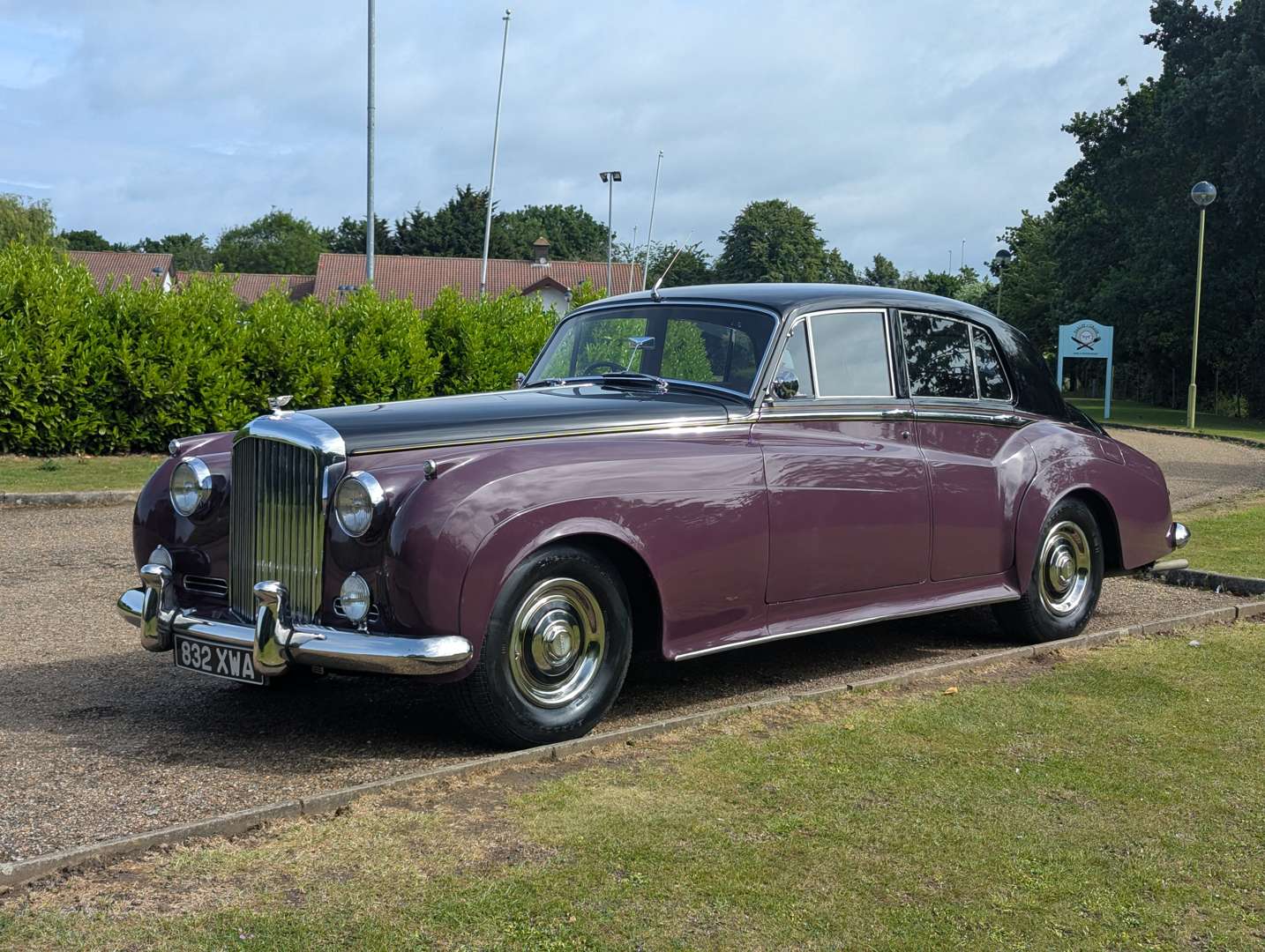<p>1956 BENTLEY S1</p>
