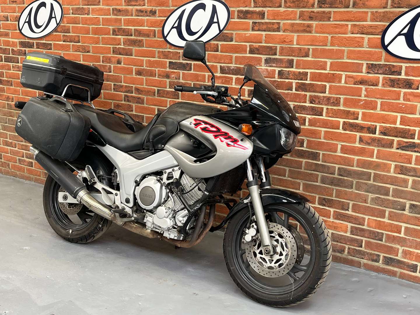 <p>1997 YAMAHA TDM 850</p>