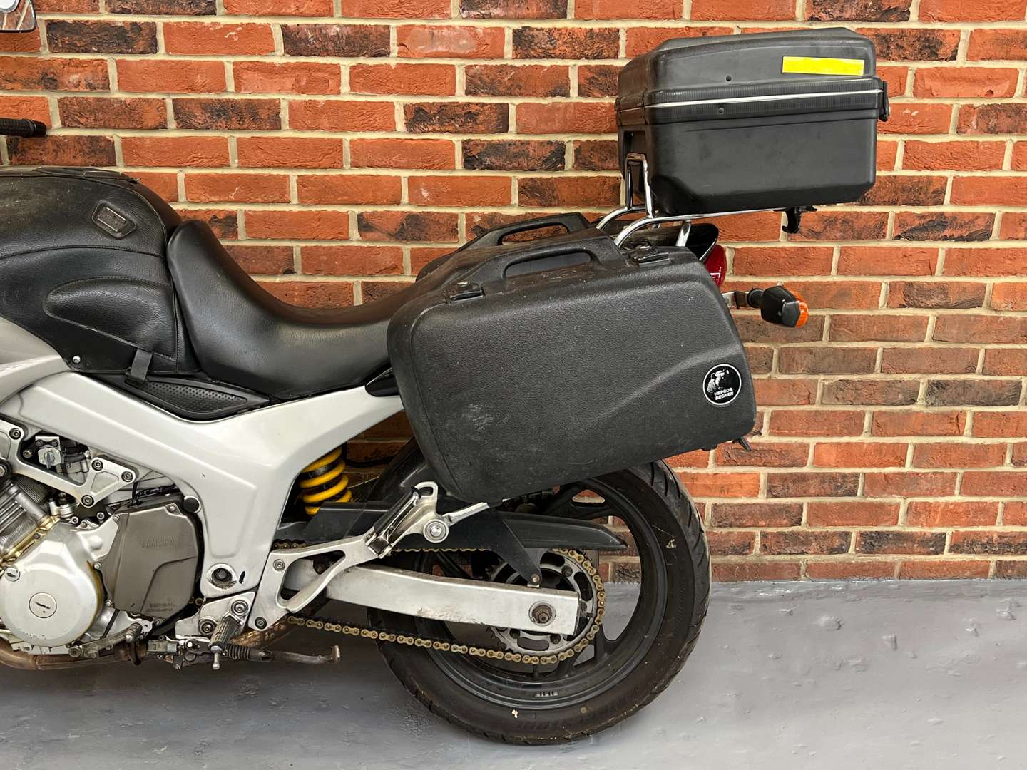 <p>1997 YAMAHA TDM 850</p>