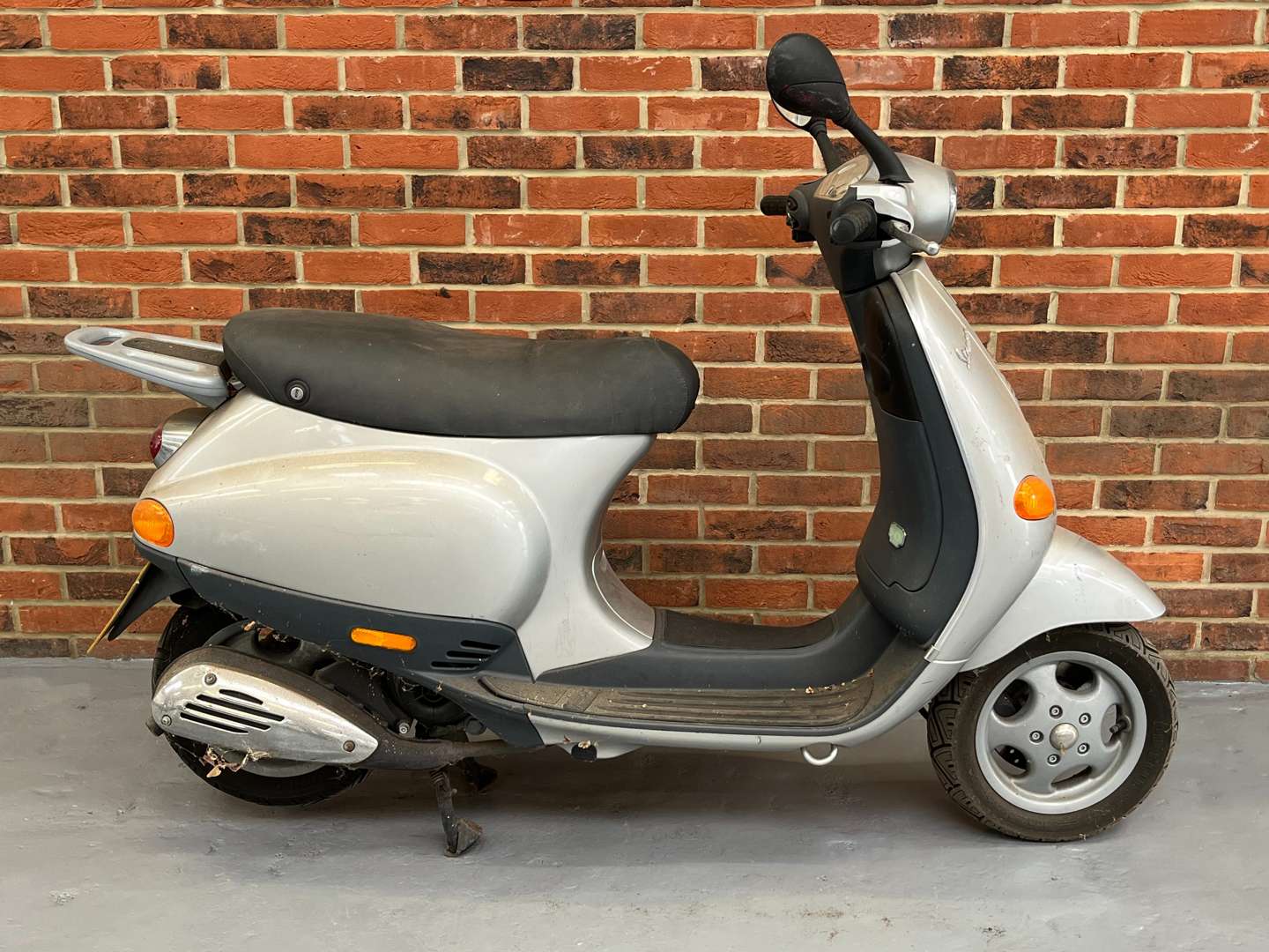 <p>2004 PIAGGIO VESPA ET4</p>