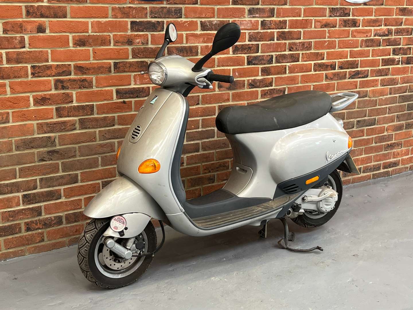 <p>2004 PIAGGIO VESPA ET4</p>