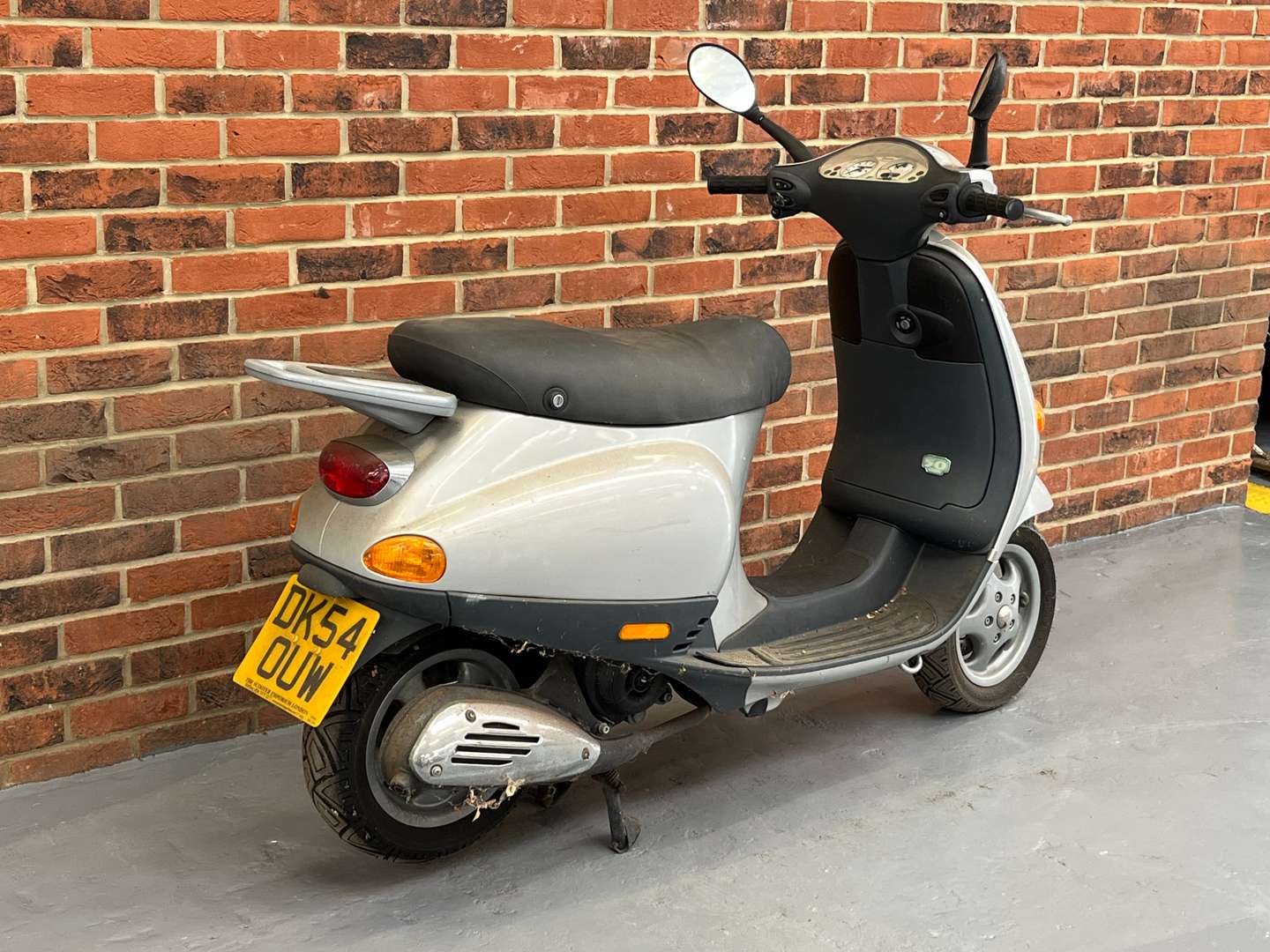 <p>2004 PIAGGIO VESPA ET4</p>