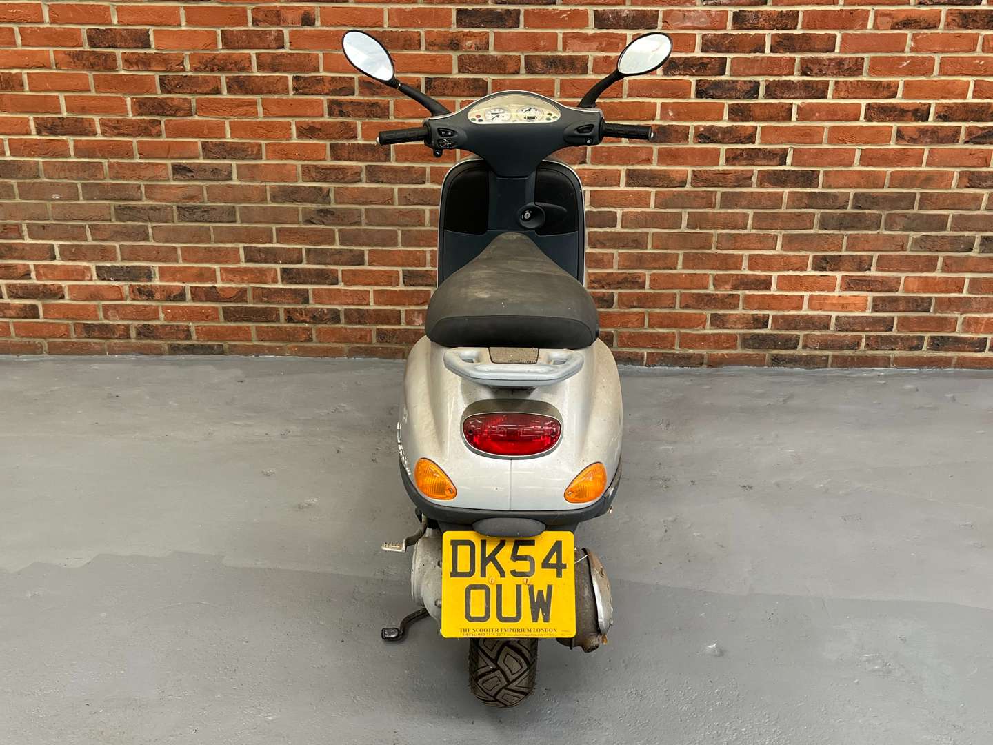 <p>2004 PIAGGIO VESPA ET4</p>