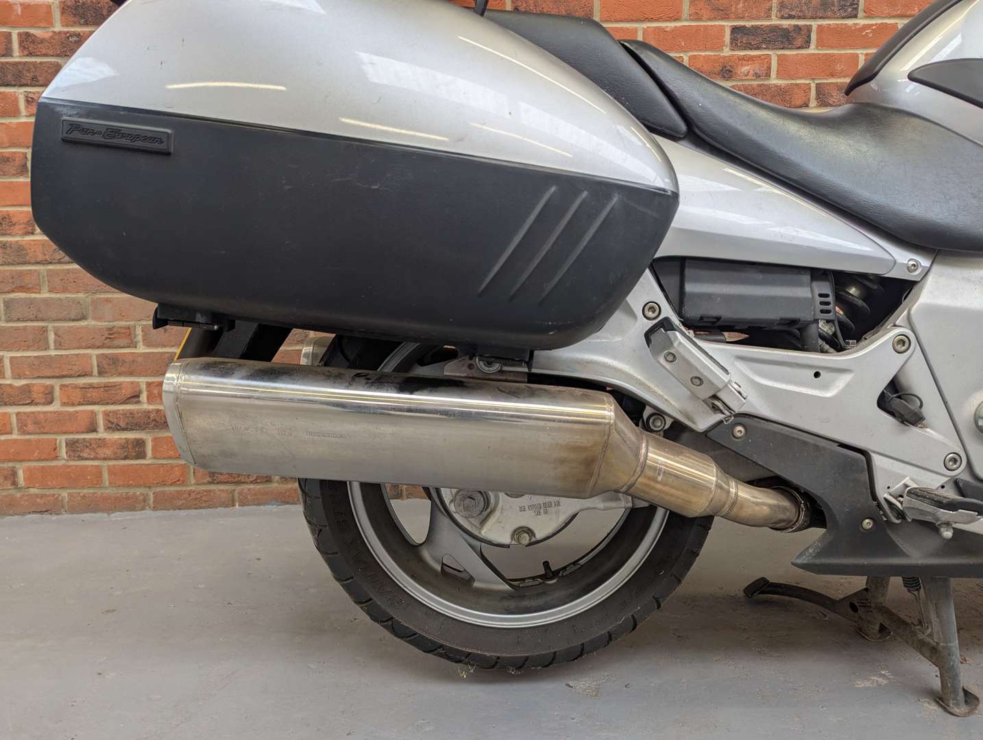 <p>2004 HONDA ST1300</p>