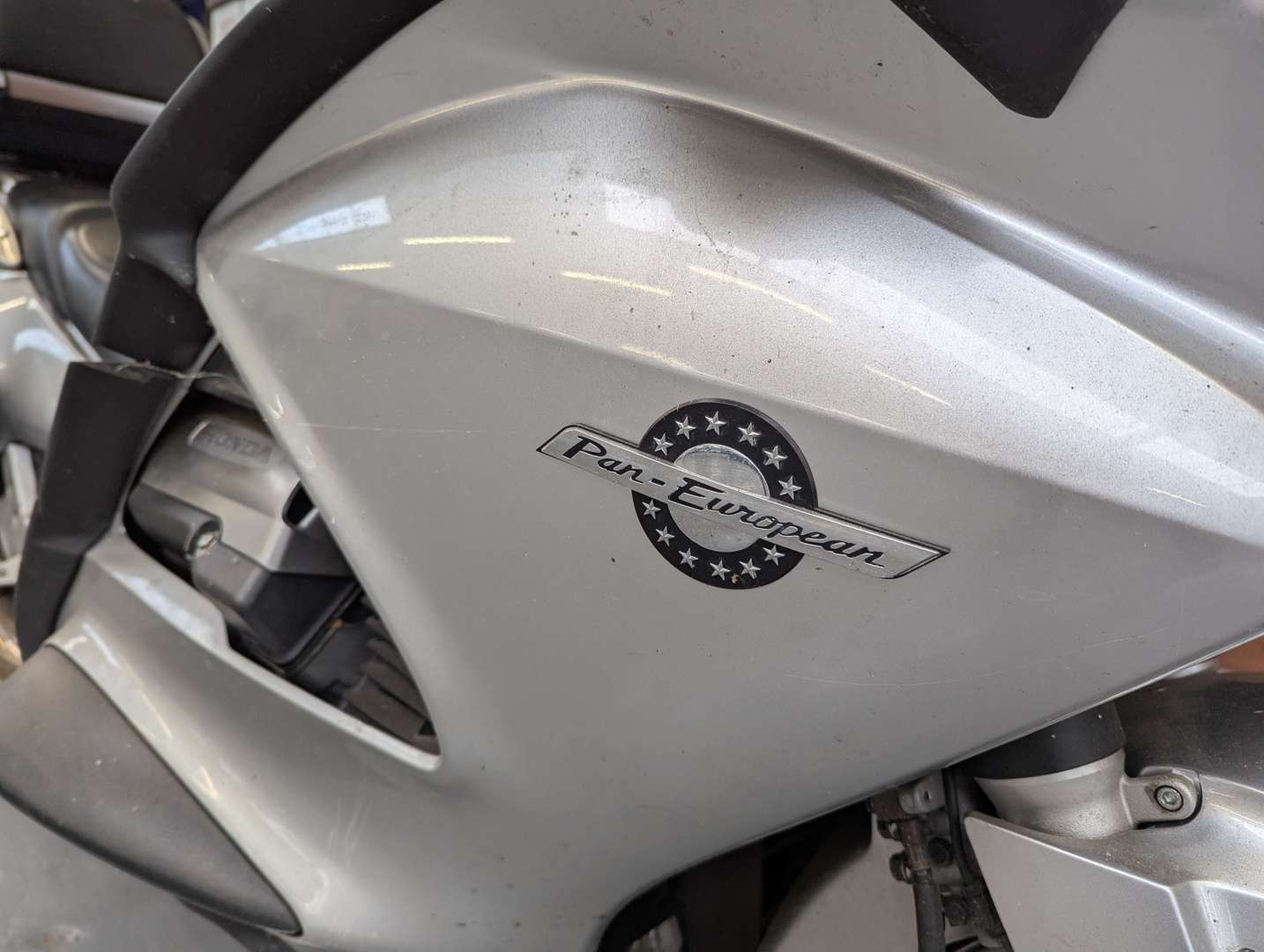 <p>2004 HONDA ST1300</p>