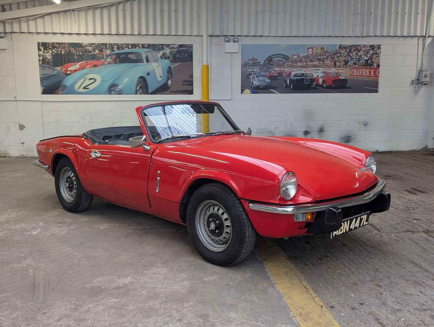 <p>1973 TRIUMPH SPITFIRE MKIV</p>