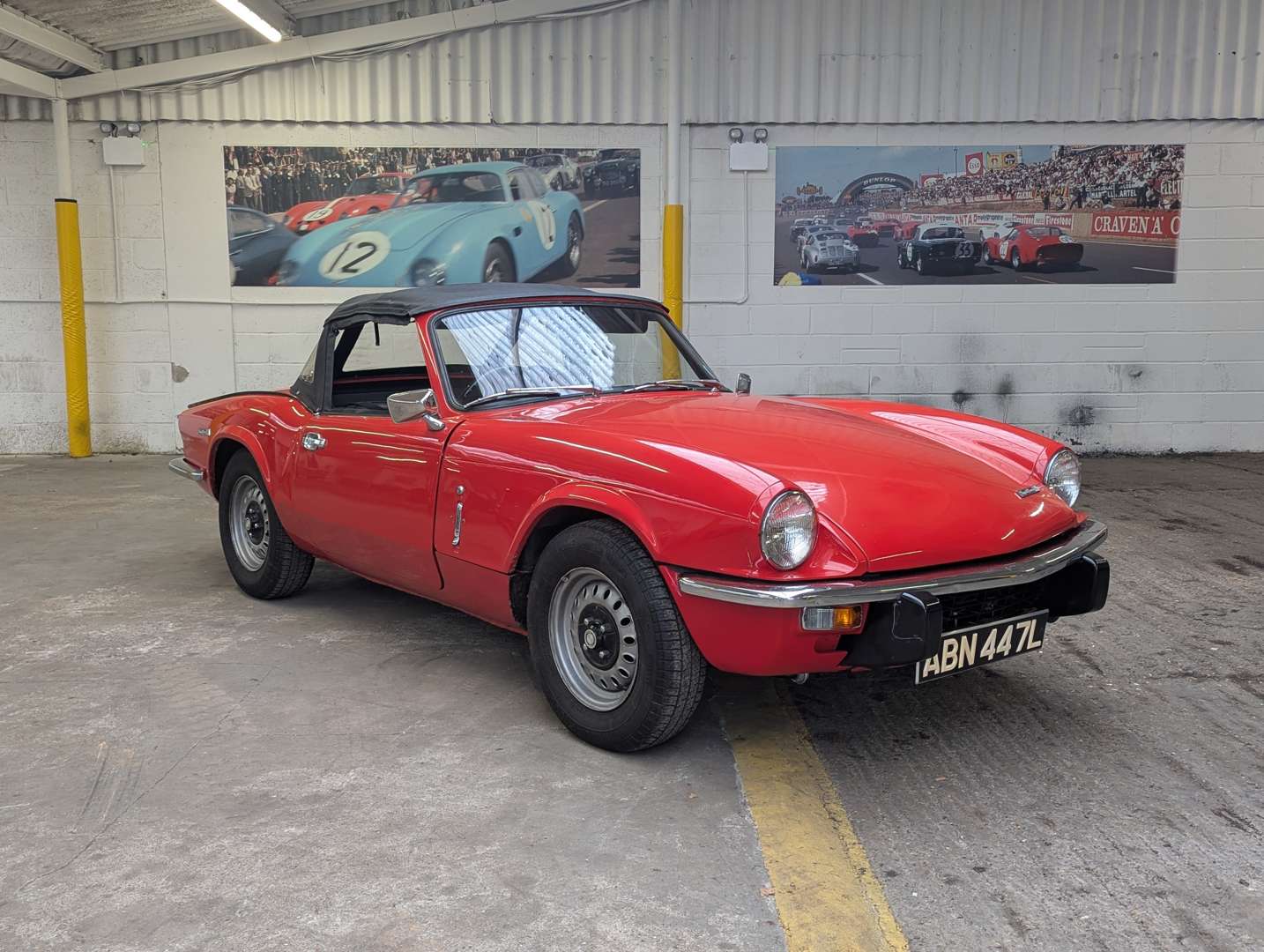 <p>1973 TRIUMPH SPITFIRE MKIV</p>