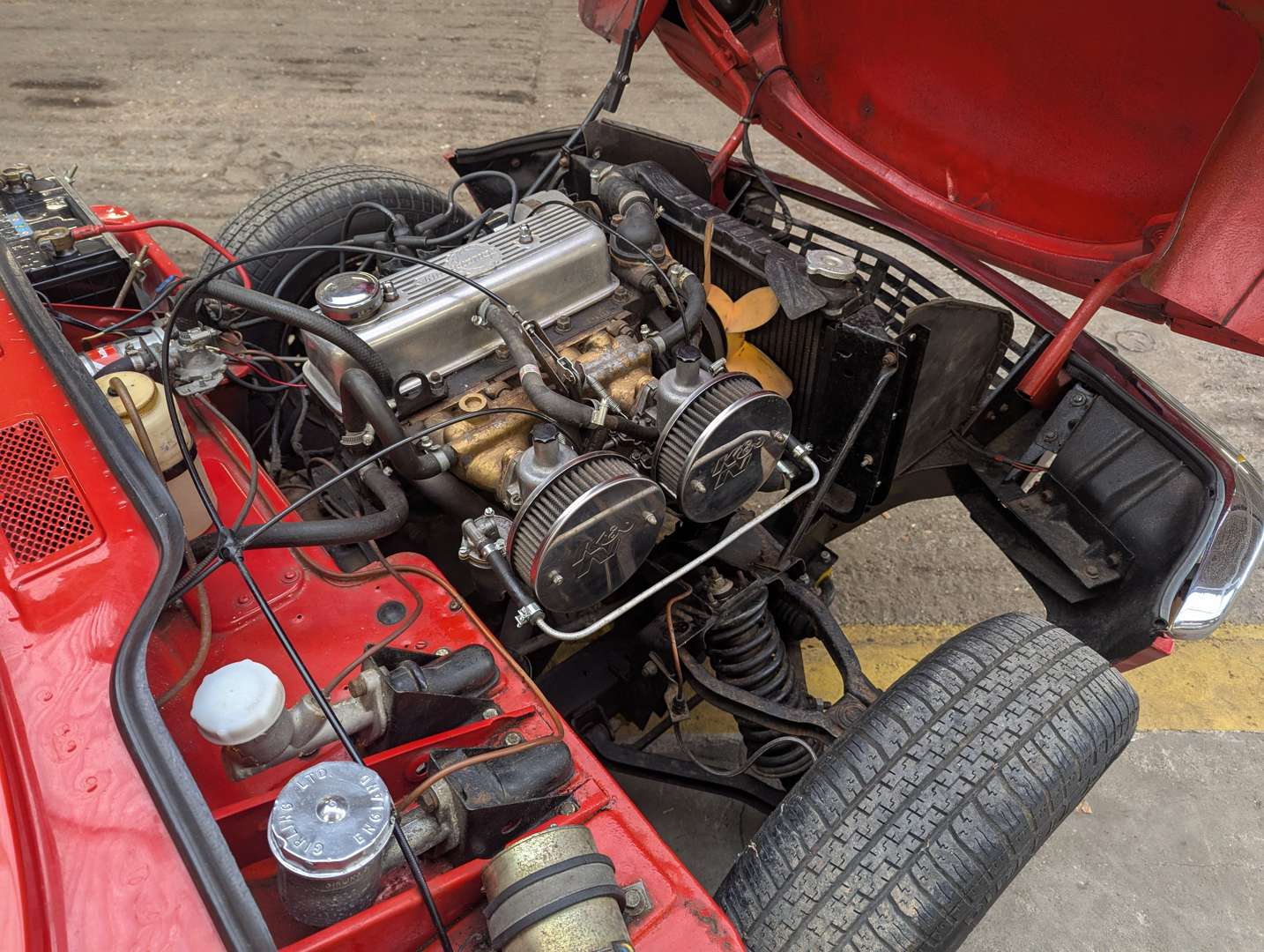<p>1973 TRIUMPH SPITFIRE MKIV</p>