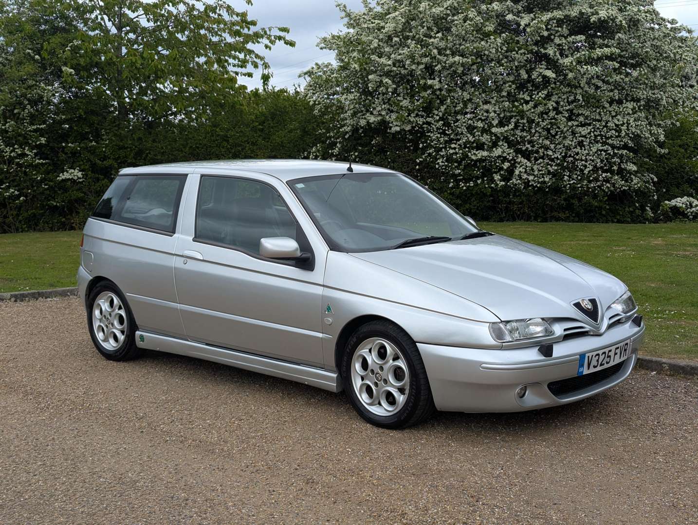 <p>2000 ALFA ROMEO 145 CLOVERLEAF</p>