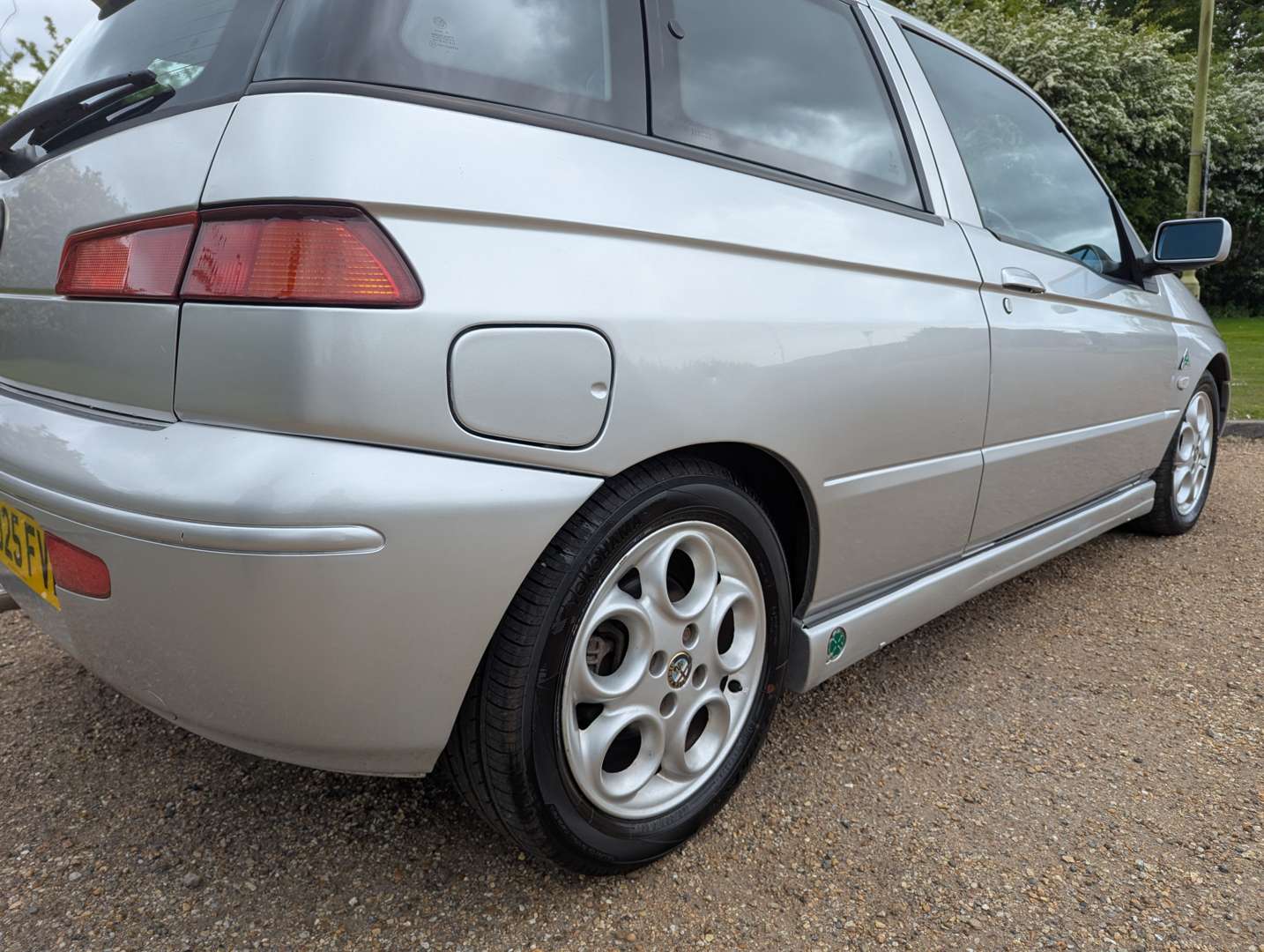 <p>2000 ALFA ROMEO 145 CLOVERLEAF</p>