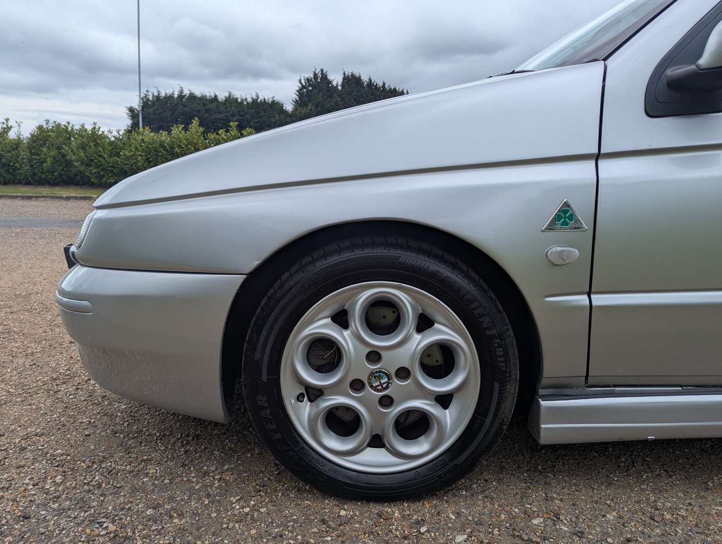 <p>2000 ALFA ROMEO 145 CLOVERLEAF</p>