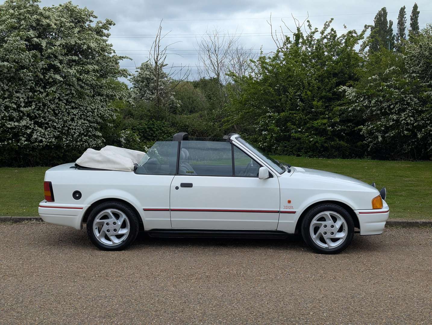 <p>1991 FORD ESCORT 1.6I CABRIOLET</p>