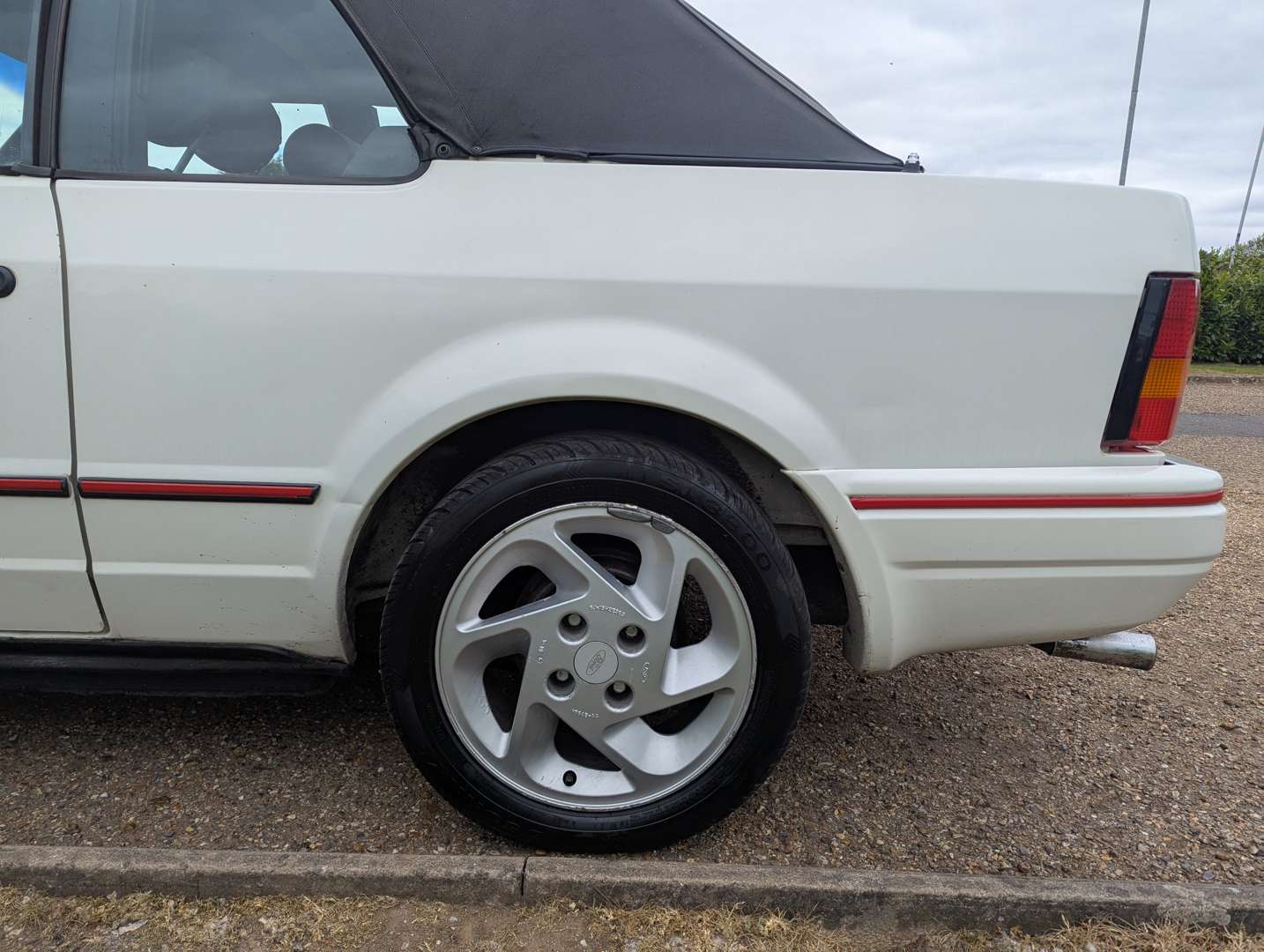<p>1991 FORD ESCORT 1.6I CABRIOLET</p>