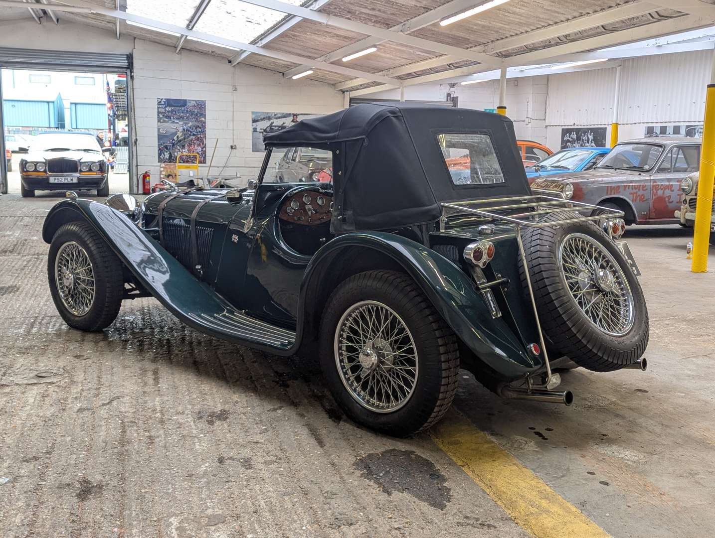 <p>1988 JAGUAR SS100 RE-CREATION SUFFOLK ENGINEERING</p>