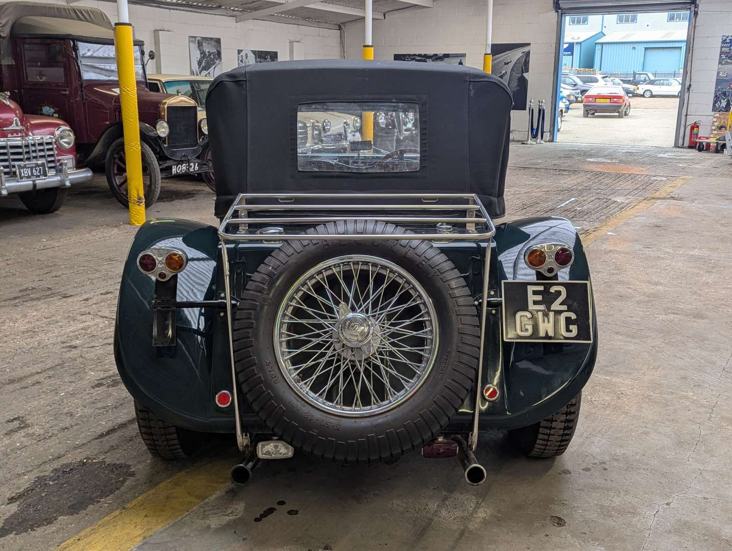 <p>1988 JAGUAR SS100 RE-CREATION SUFFOLK ENGINEERING</p>
