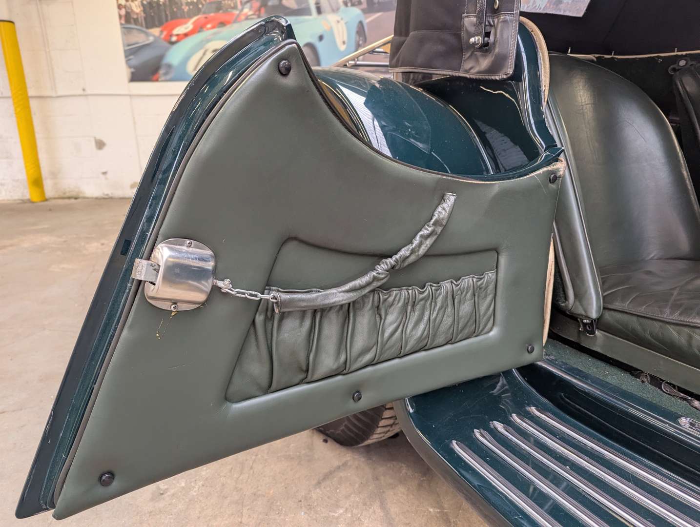 <p>1988 JAGUAR SS100 RE-CREATION SUFFOLK ENGINEERING</p>