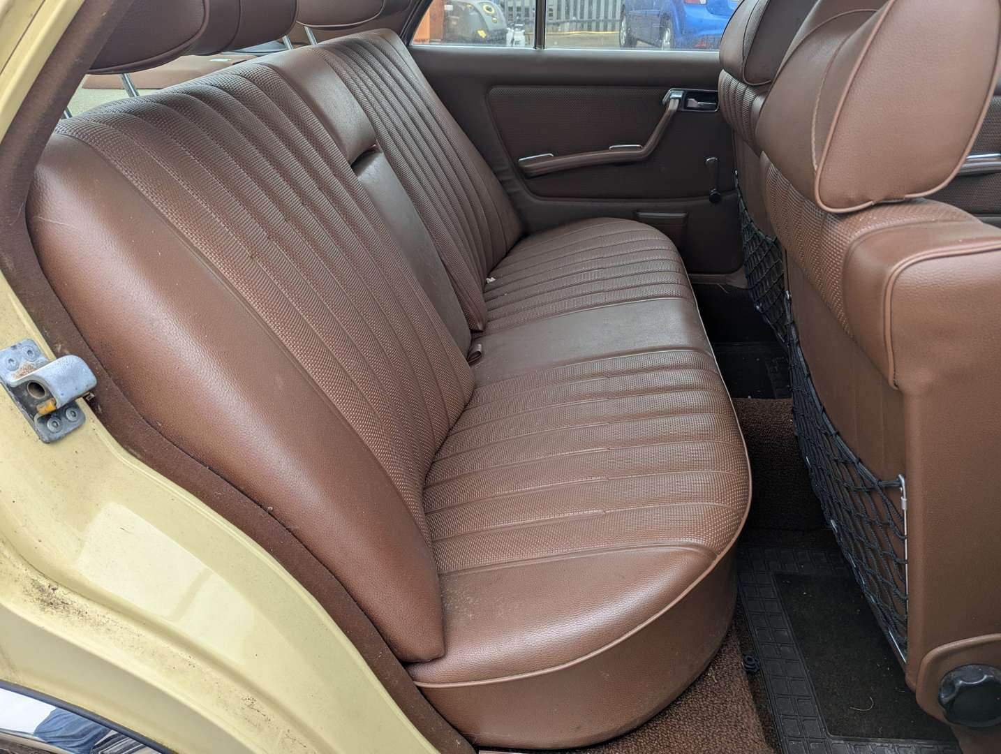 <p>1976 MERCEDES W123 280 E AUTO</p>