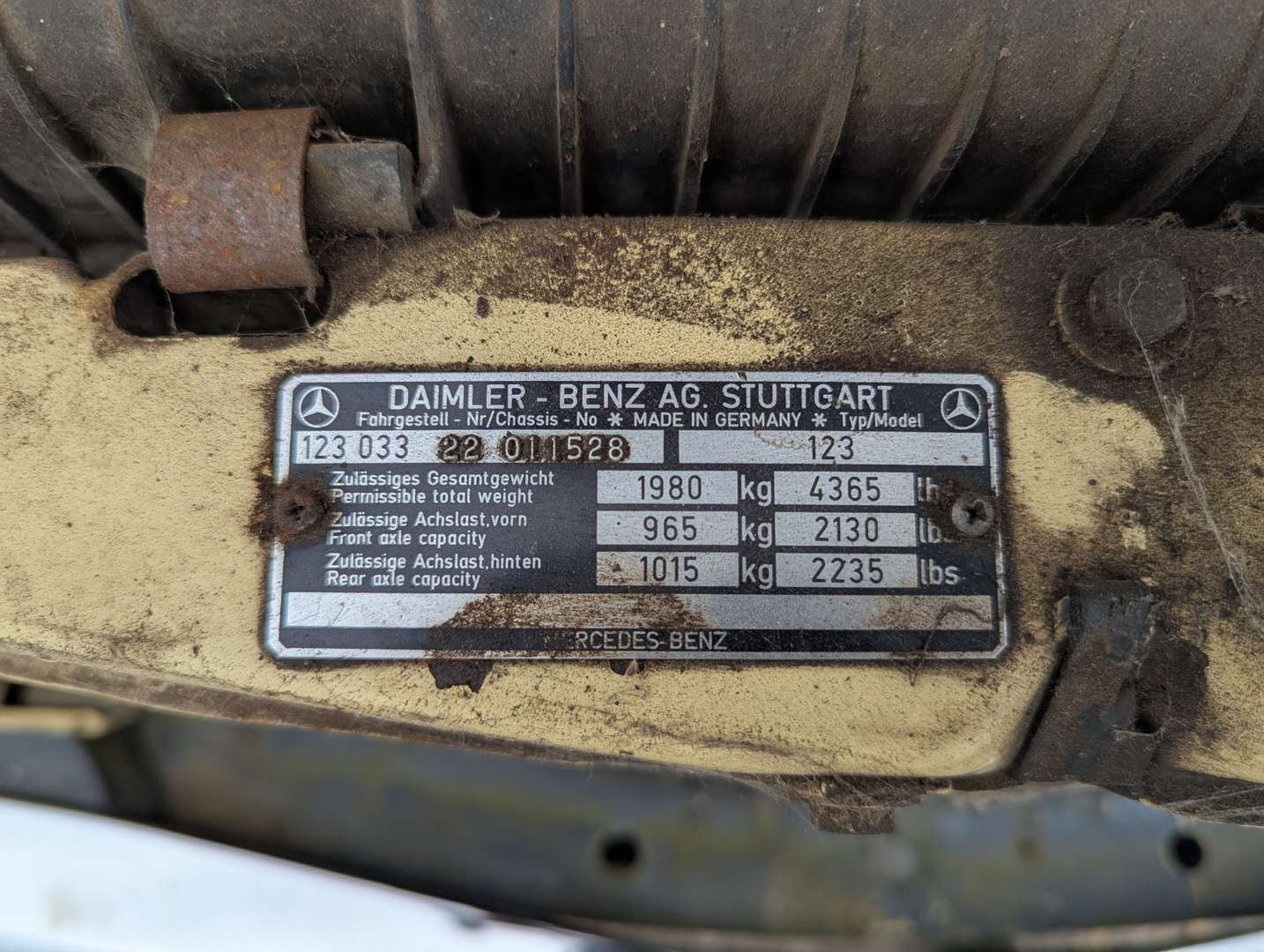 <p>1976 MERCEDES W123 280 E AUTO</p>