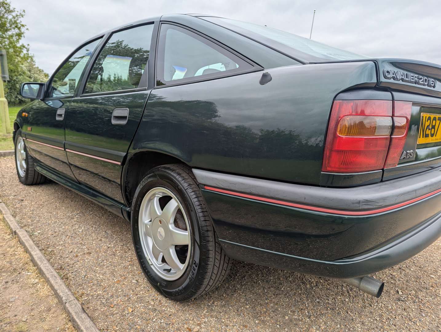 <p>1995 VAUXHALL CAVALIER SRI 16V</p>