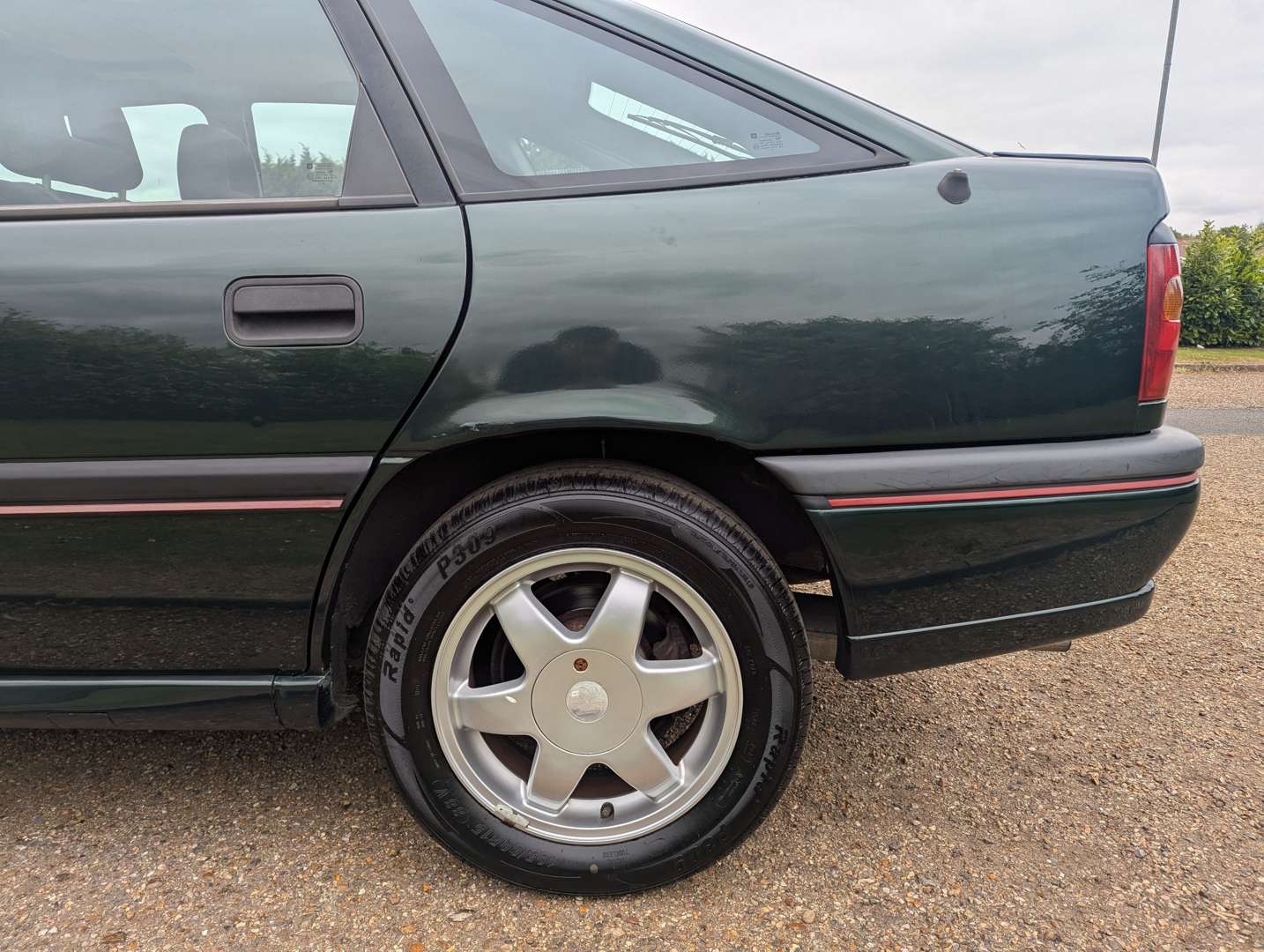 <p>1995 VAUXHALL CAVALIER SRI 16V</p>