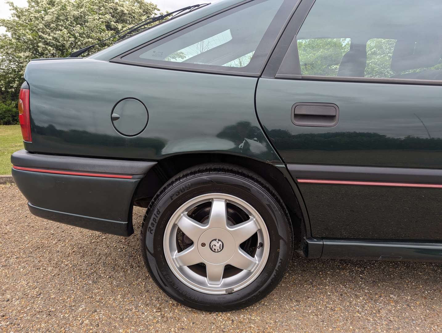 <p>1995 VAUXHALL CAVALIER SRI 16V</p>