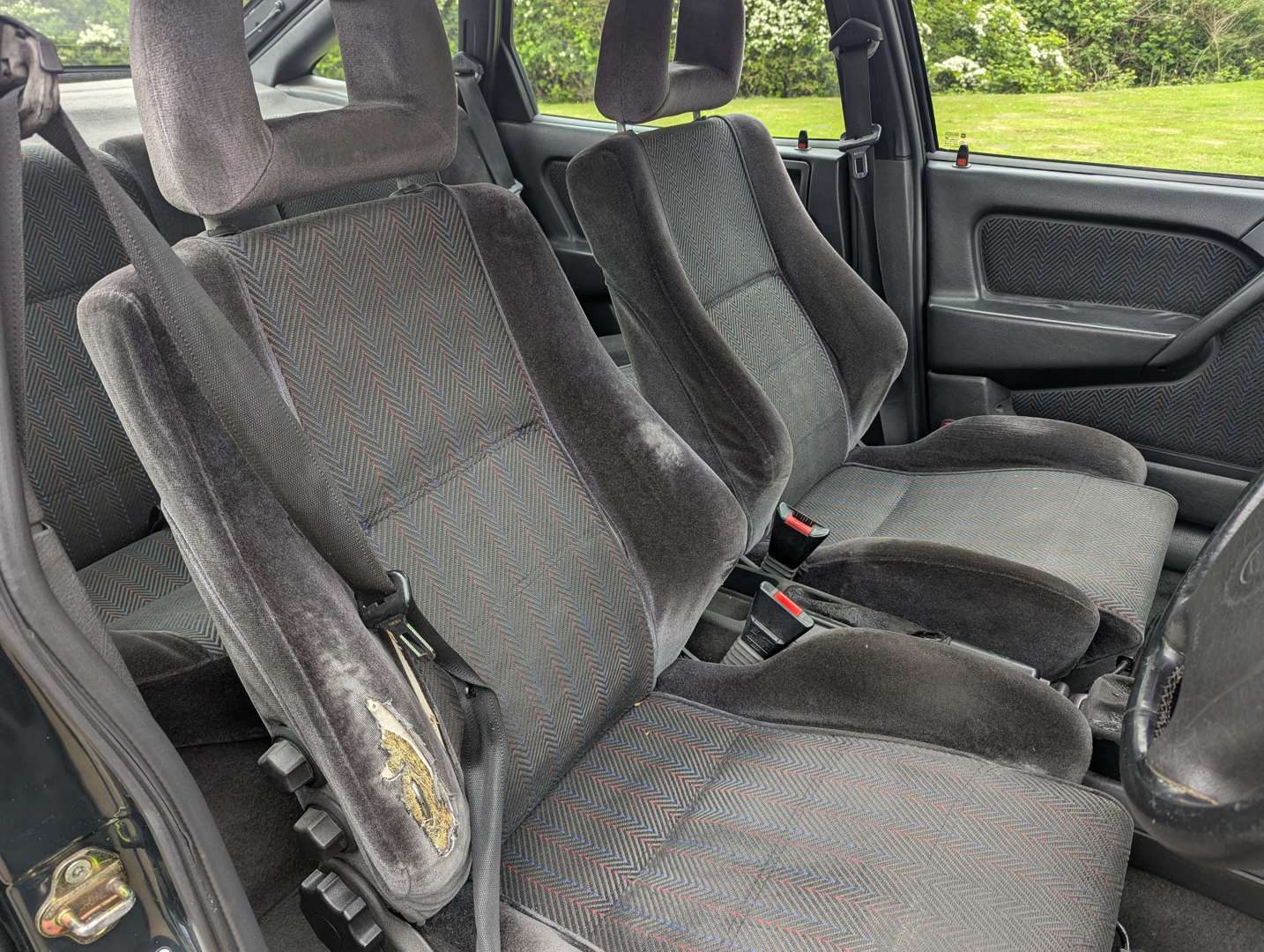 <p>1995 VAUXHALL CAVALIER SRI 16V</p>