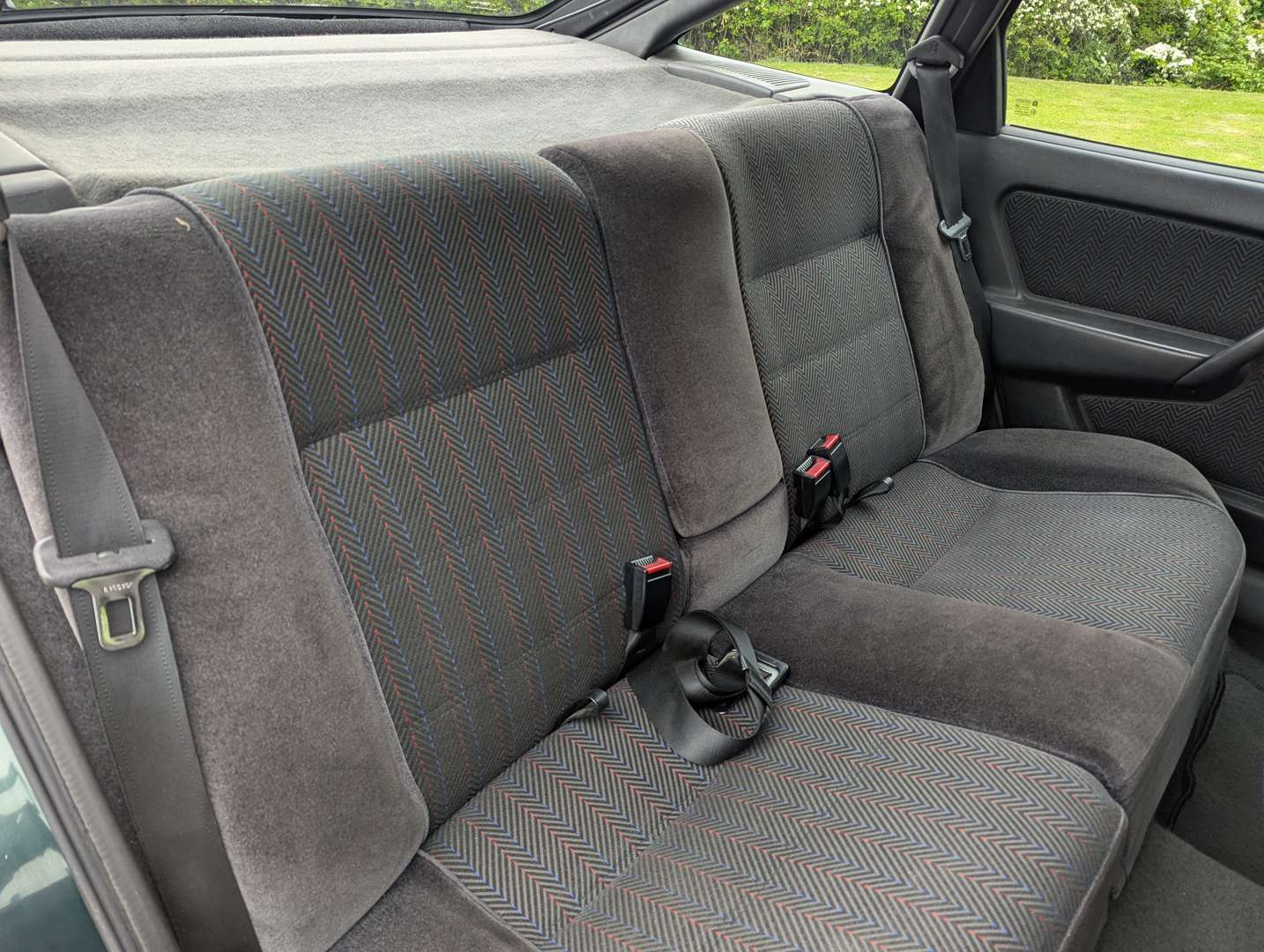 <p>1995 VAUXHALL CAVALIER SRI 16V</p>