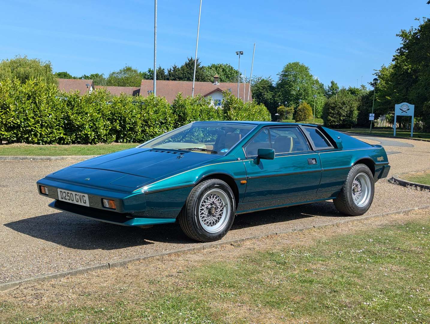 <p>1986 LOTUS ESPRIT S3</p>