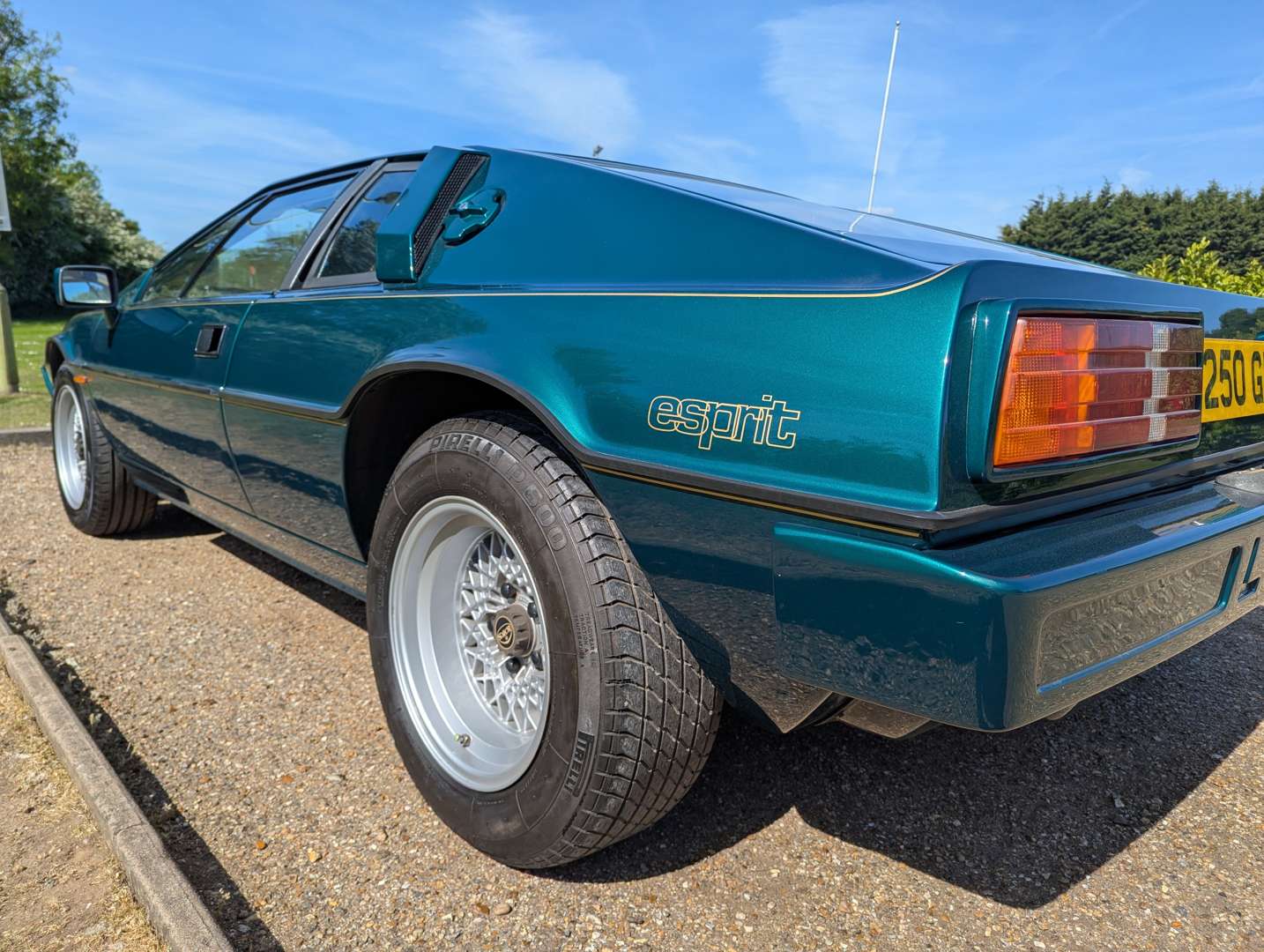 <p>1986 LOTUS ESPRIT S3</p>