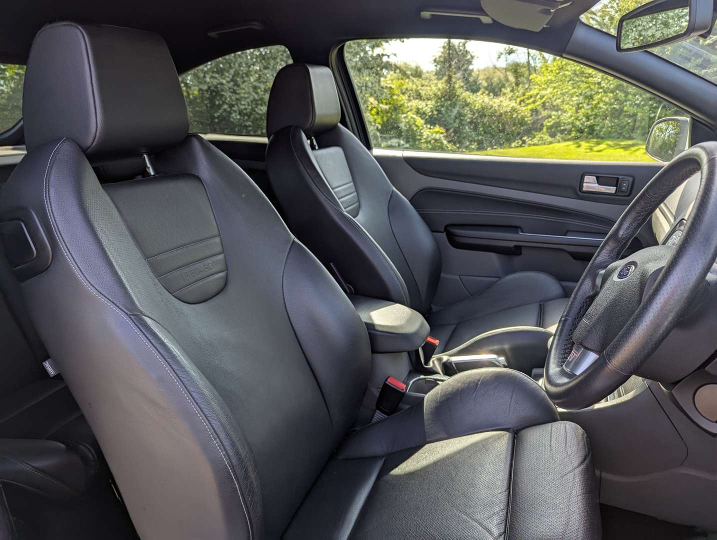 <p>2010 FORD FOCUS ST3 22,097 MILES</p>