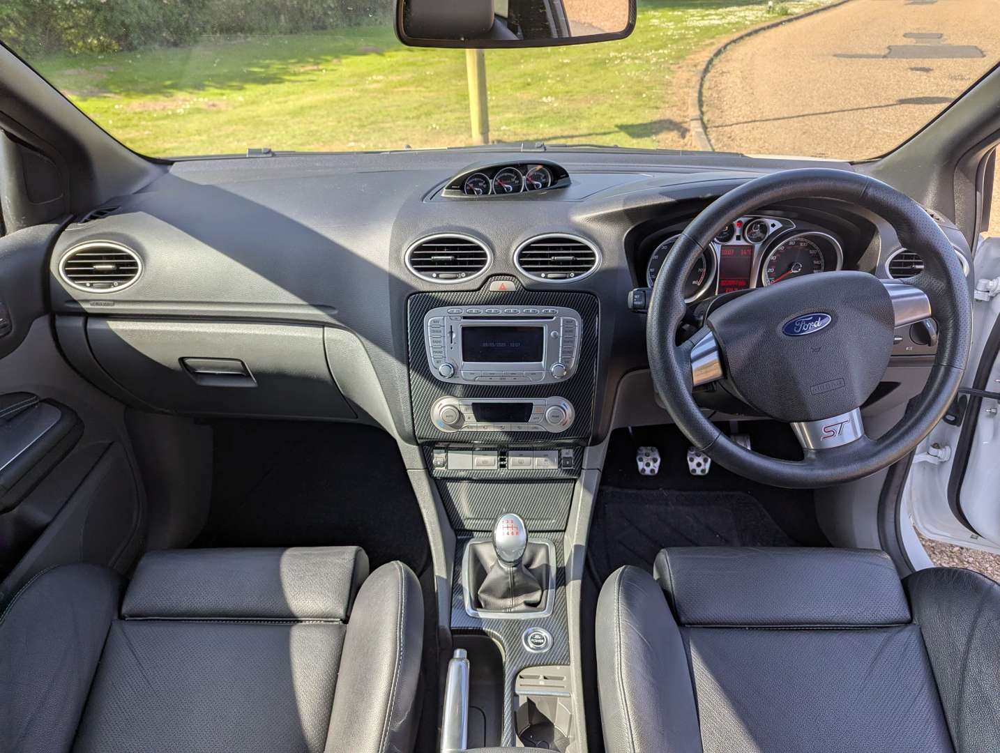 <p>2010 FORD FOCUS ST3 22,097 MILES</p>