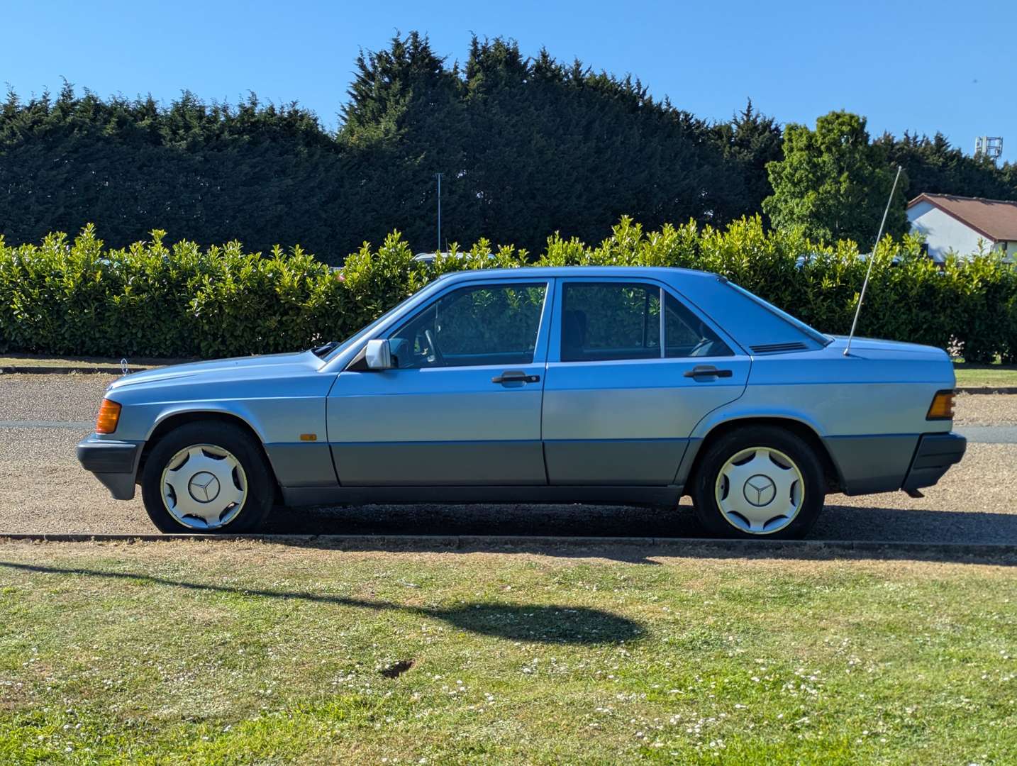 <p>1992 MERCEDES 190D AUTO</p>