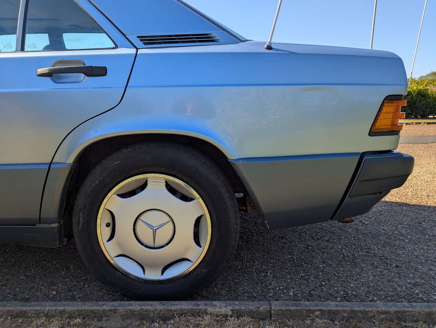 <p>1992 MERCEDES 190D AUTO</p>