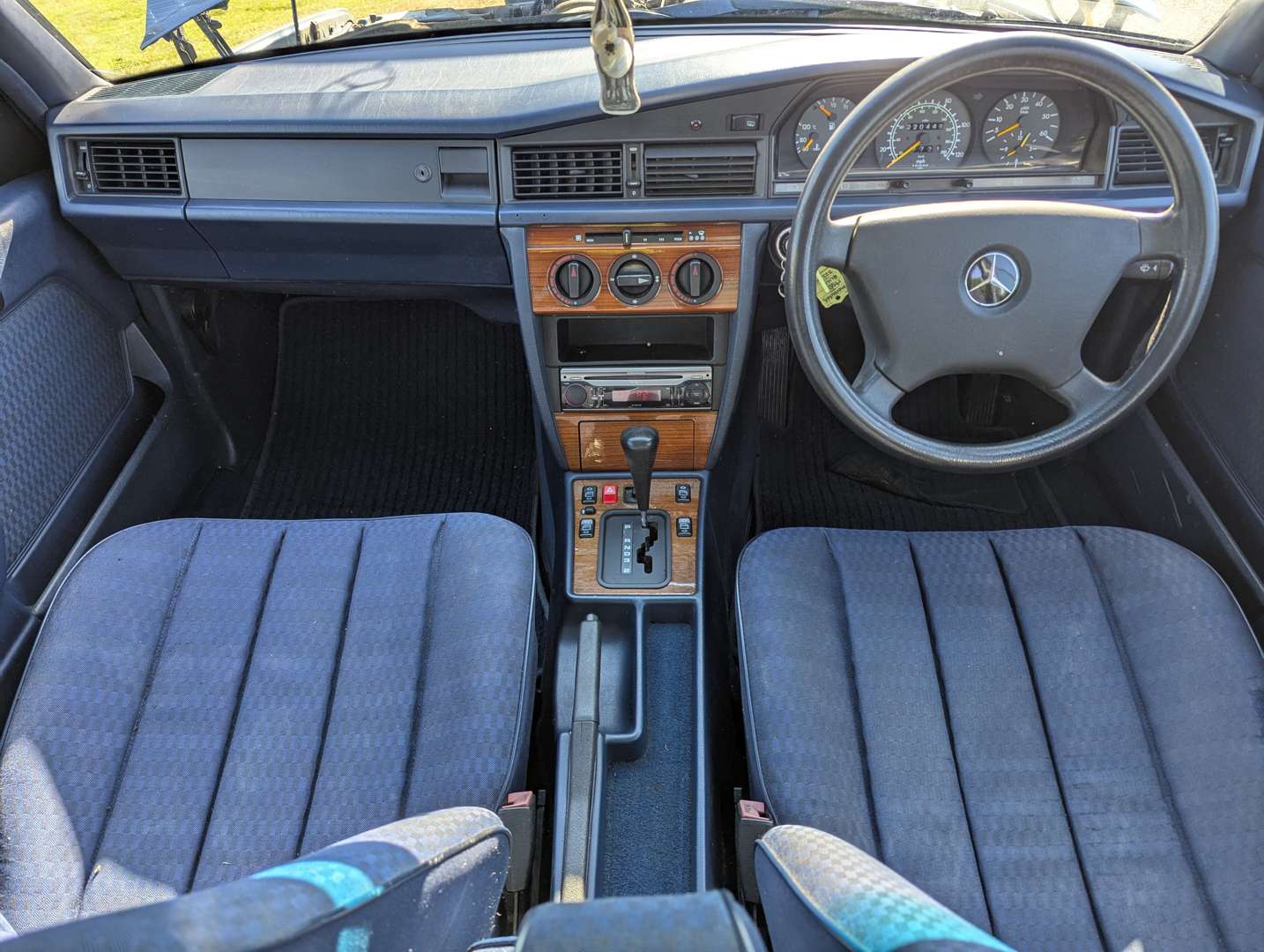 <p>1992 MERCEDES 190D AUTO</p>