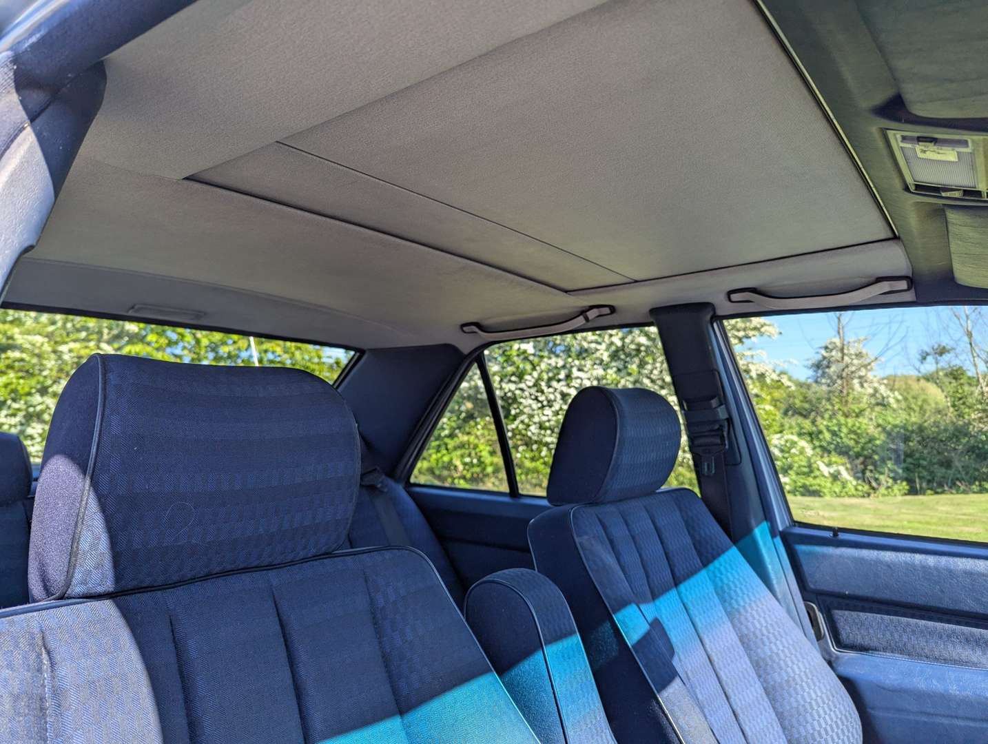 <p>1992 MERCEDES 190D AUTO</p>