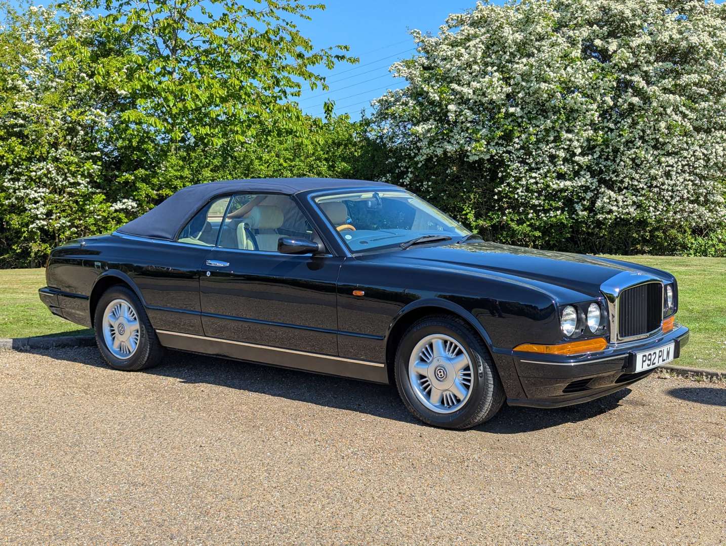 <p>1997 BENTLEY AZURE AUTO</p>