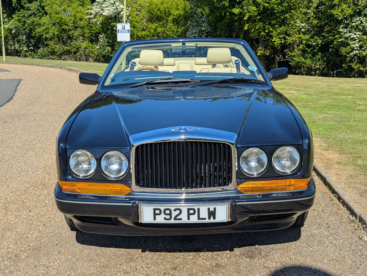 <p>1997 BENTLEY AZURE AUTO</p>