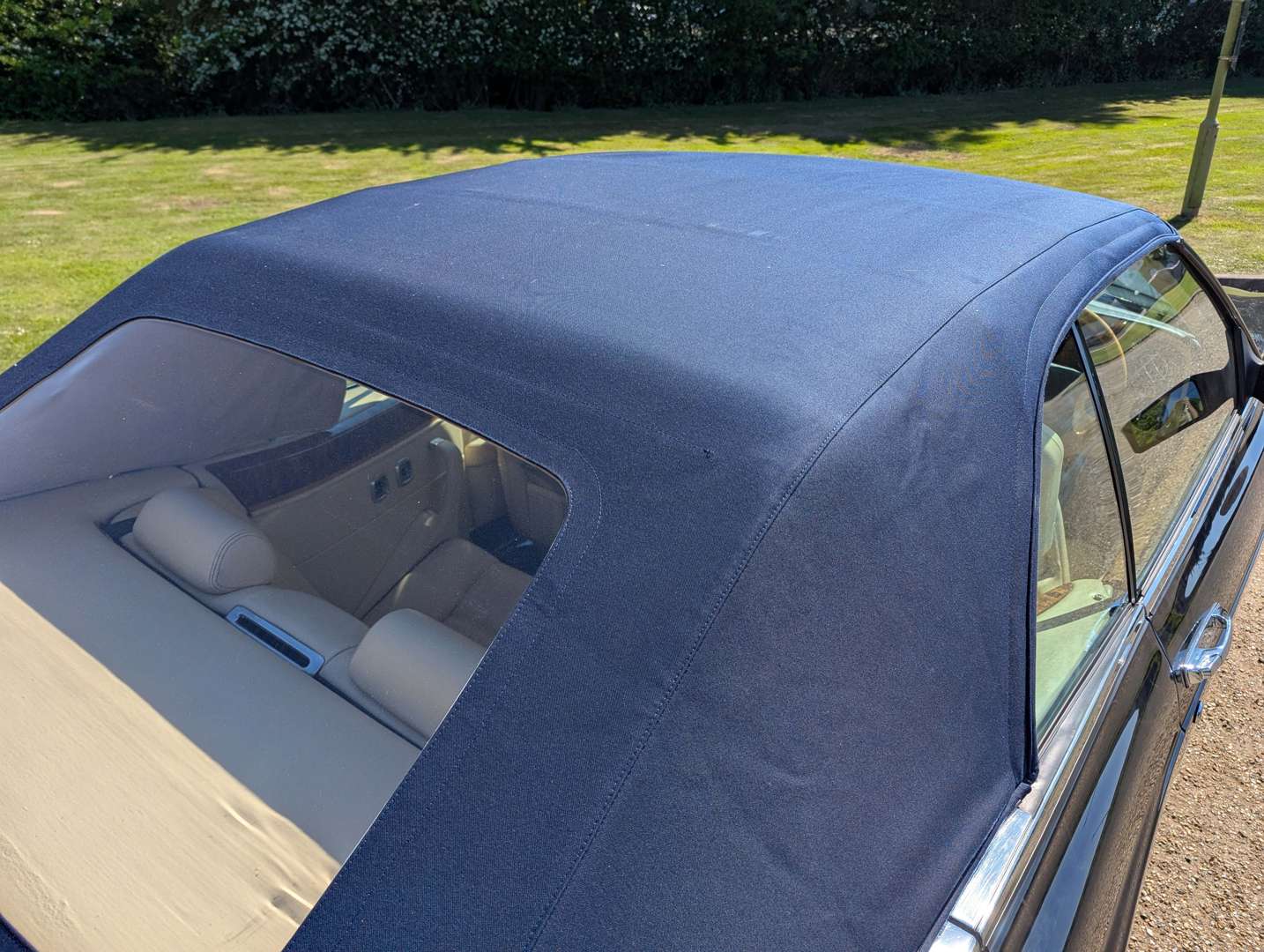 <p>1997 BENTLEY AZURE AUTO</p>