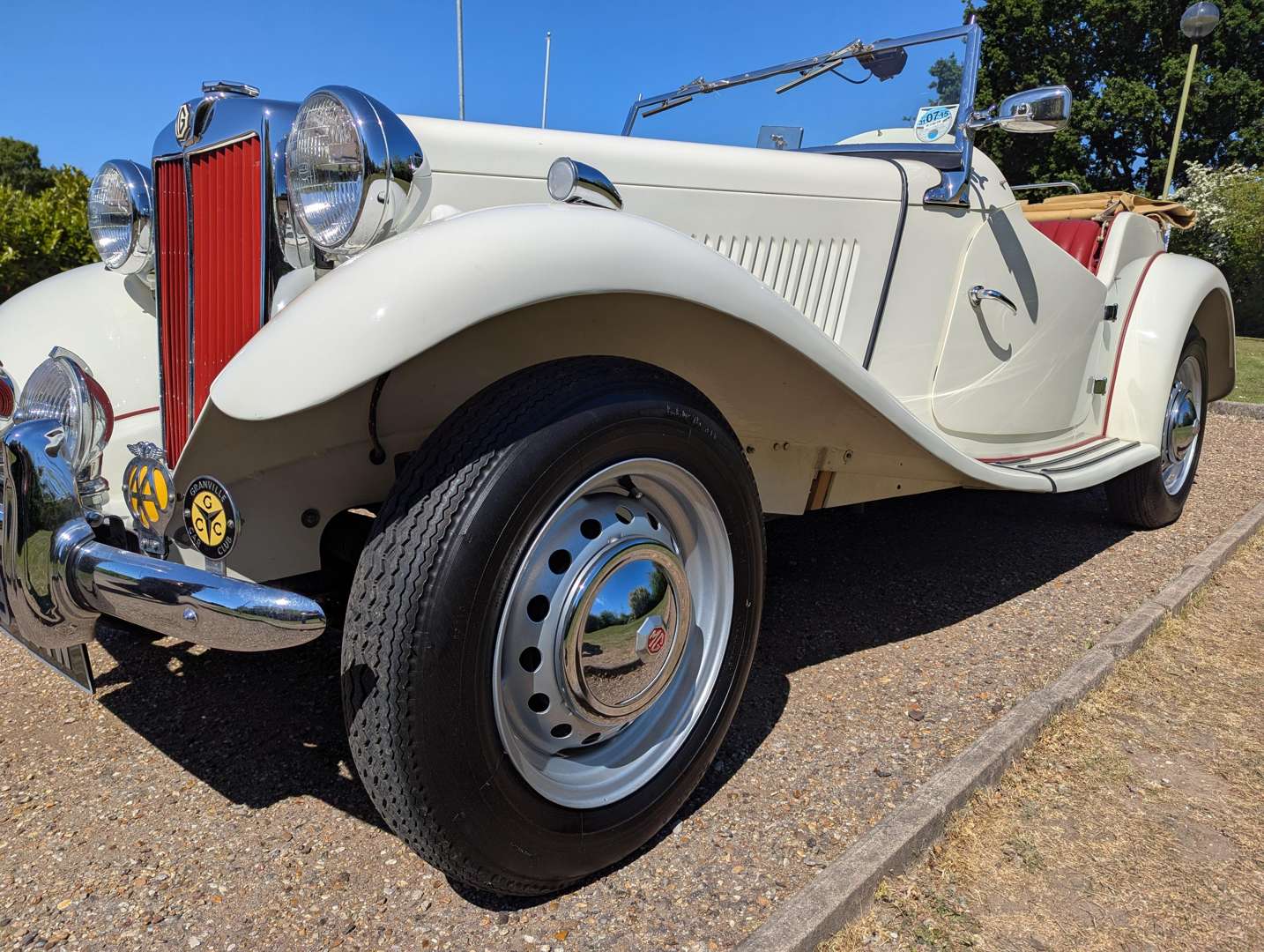 <p>1951 MG TD</p>