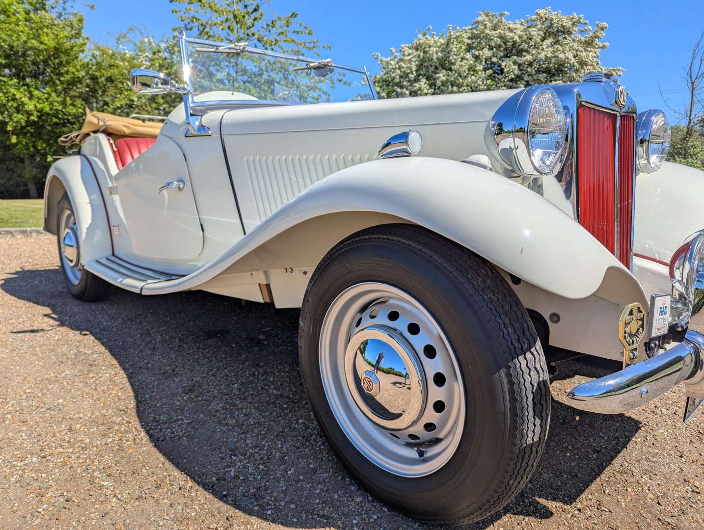 <p>1951 MG TD</p>
