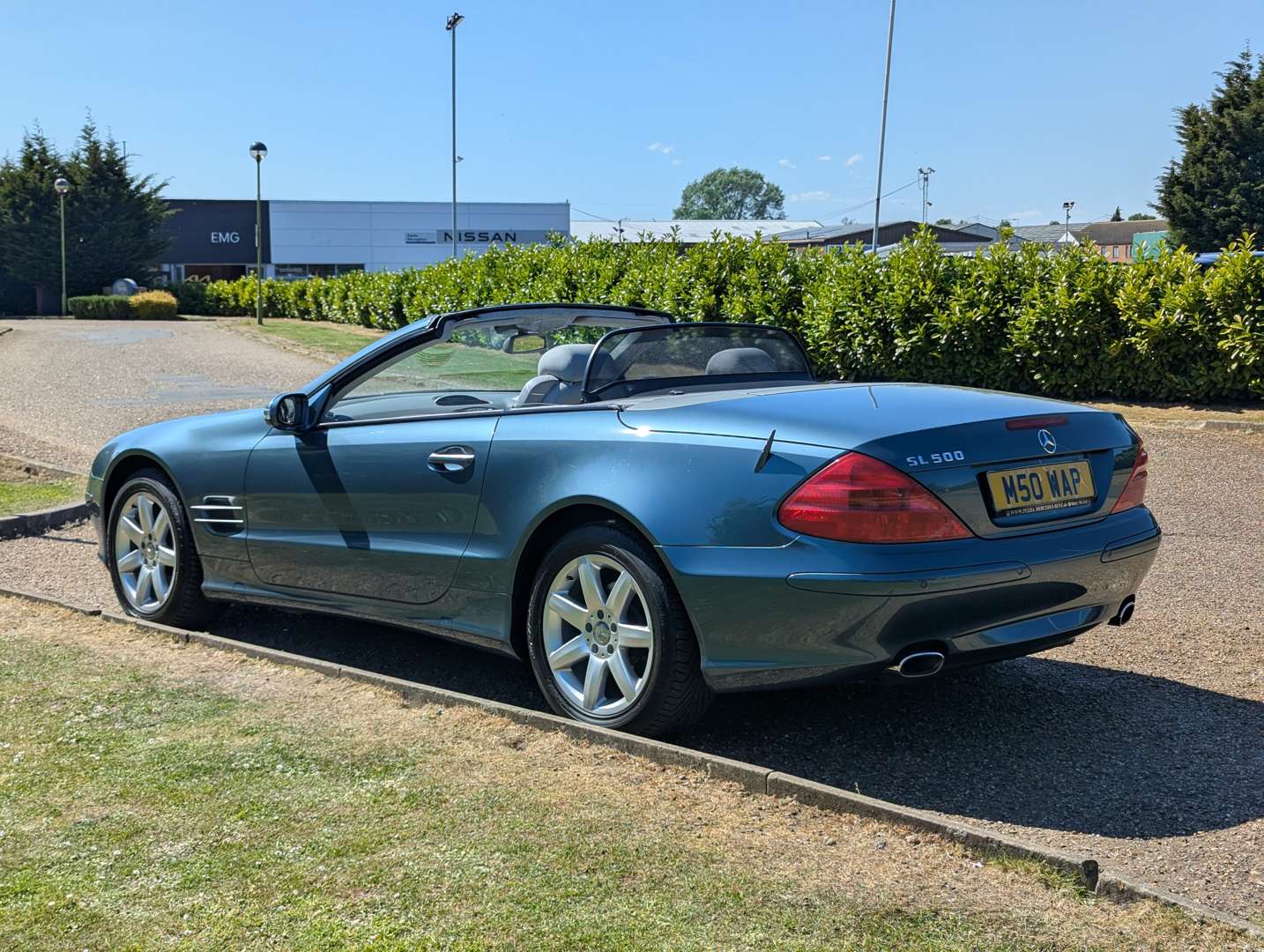 <p>2003 MERCEDES SL500 AUTO 13,595 MILES</p>