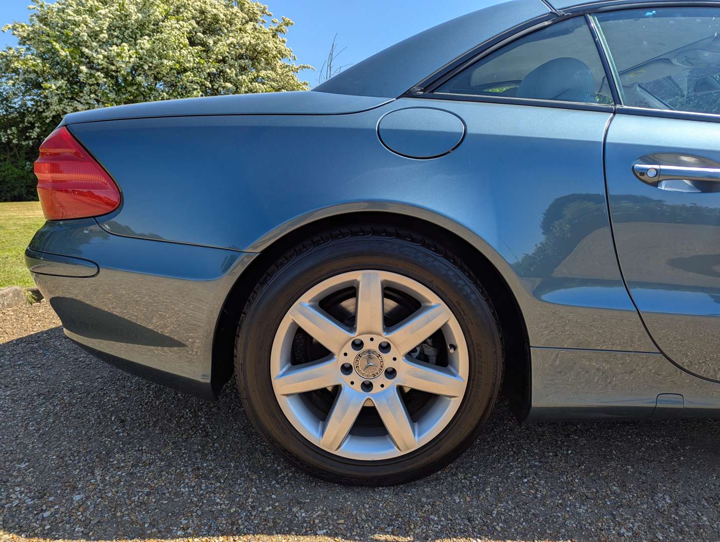<p>2003 MERCEDES SL500 AUTO 13,595 MILES</p>