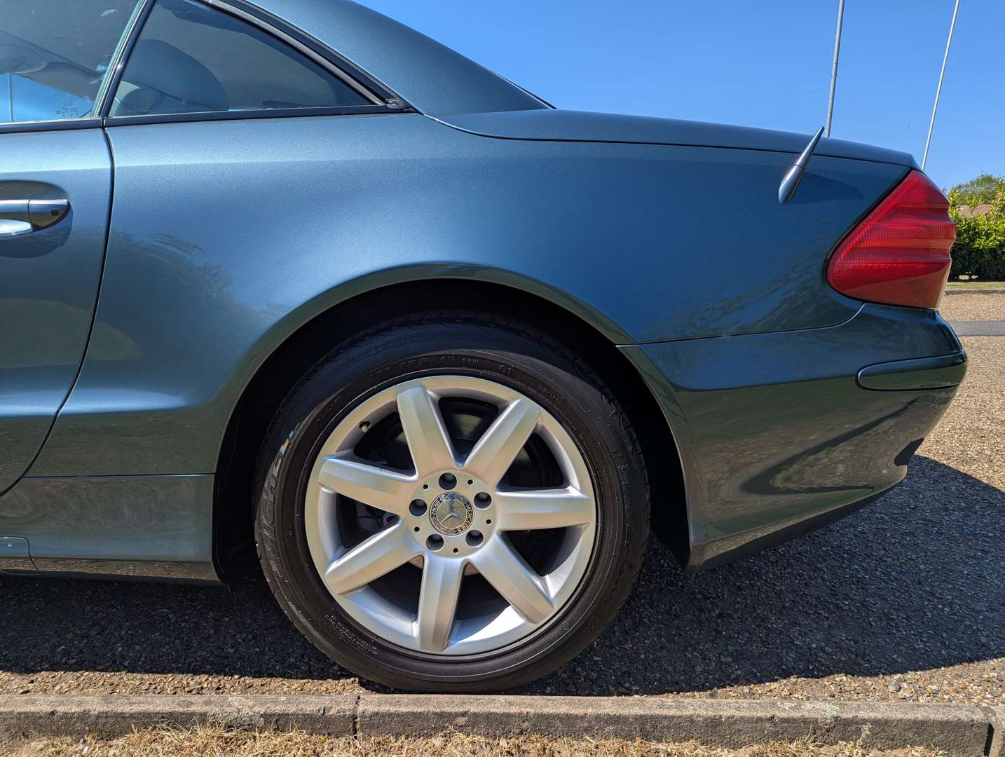 <p>2003 MERCEDES SL500 AUTO 13,595 MILES</p>