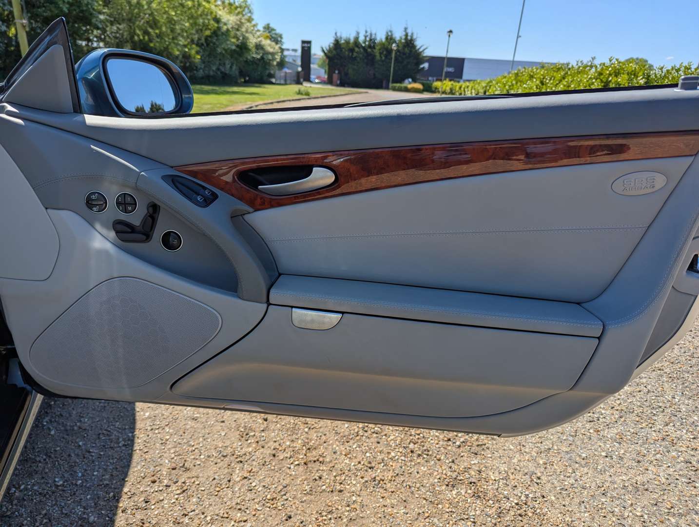 <p>2003 MERCEDES SL500 AUTO 13,595 MILES</p>